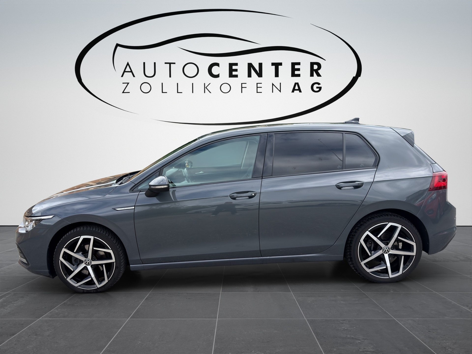 VW Golf 1.5 eTSI mHEV ACT First Edition DSG-image-3