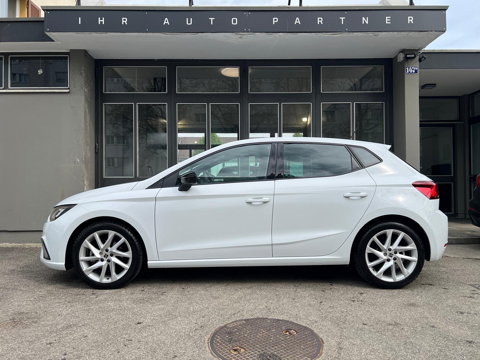 SEAT Ibiza 1.0 MPI 80 Reference-image-1