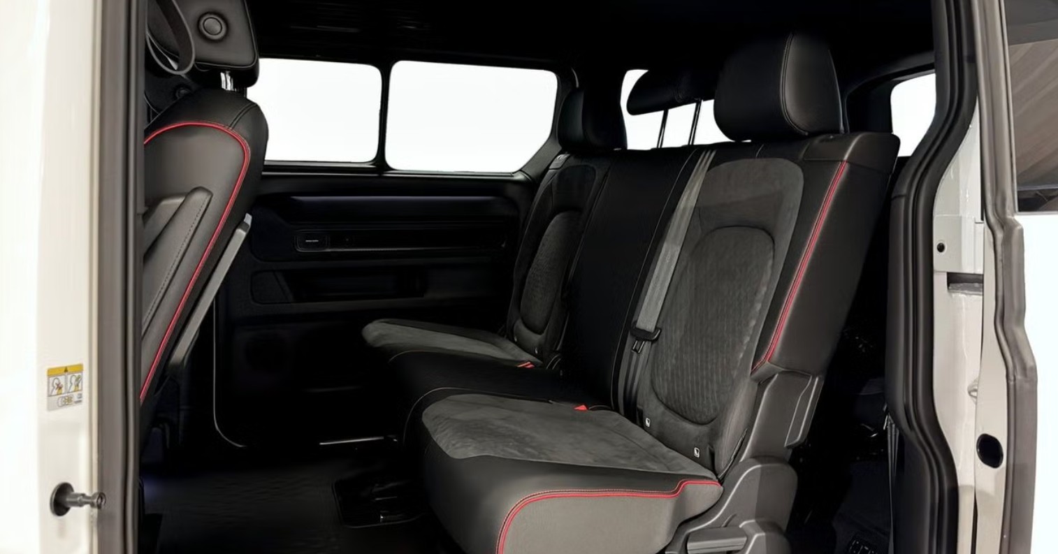VW ID.Buzz LWB GTX 4 Motion-image-5