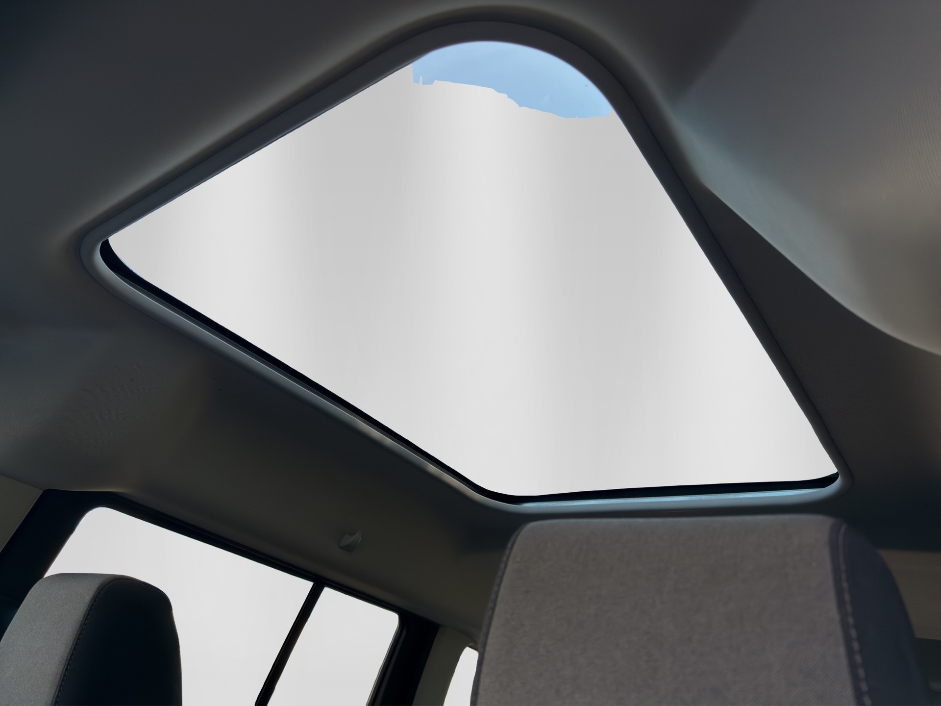 FORD Grand Tourneo Connect 1.5 EcoBlue Titanium Automat-image-7