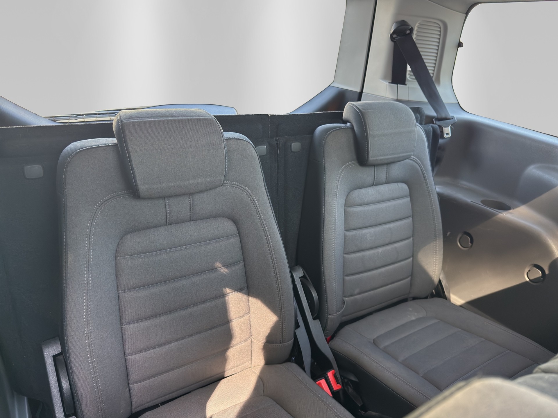 FORD Grand Tourneo Connect 1.5 EcoBlue Titanium Automat-image-16