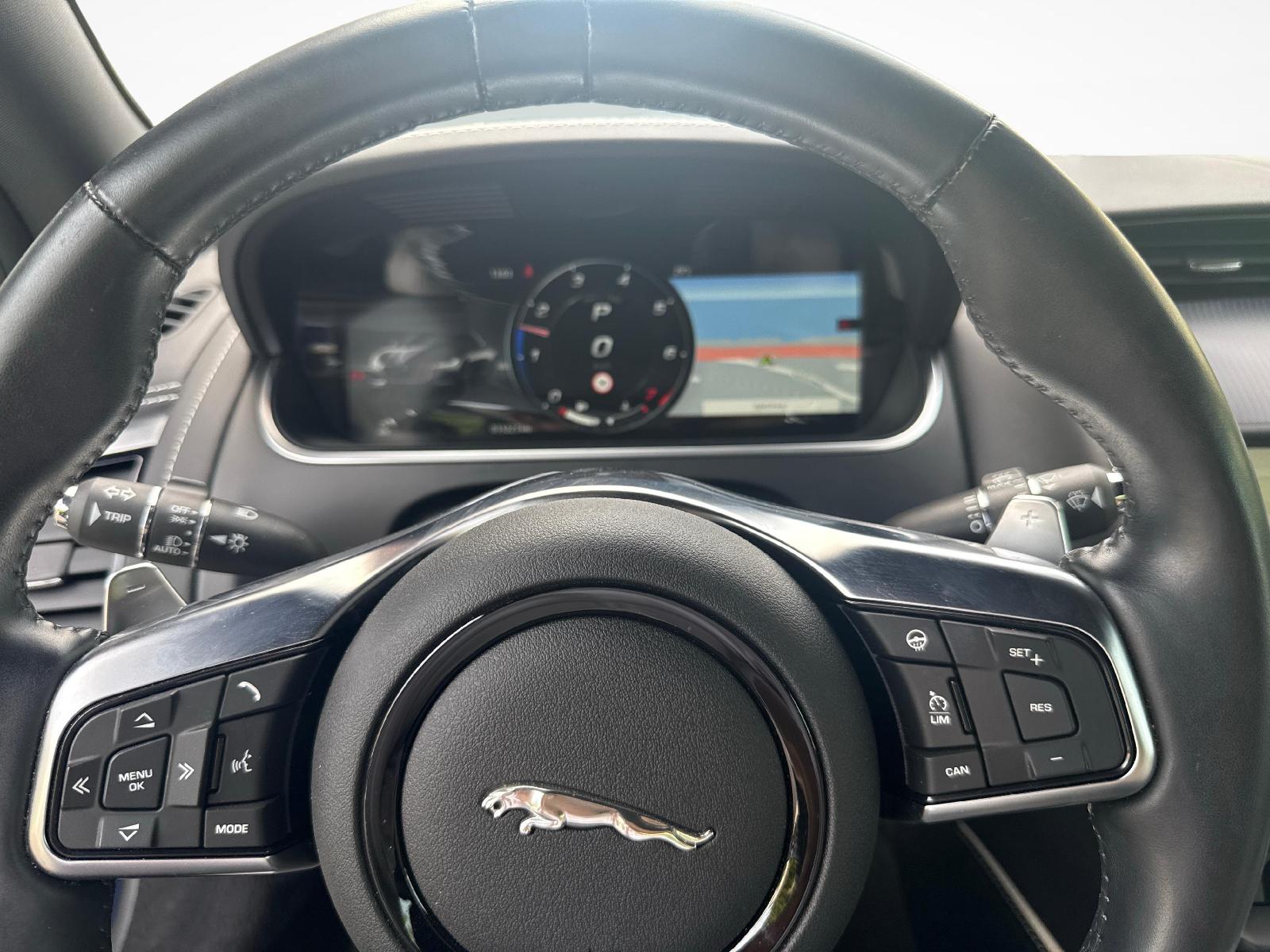 JAGUAR F-Type Coupé 2.0 R-Dynamic-image-10