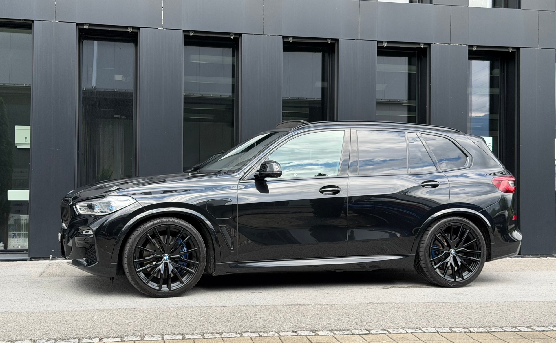 BMW X5 xDrive45e♦️NEUE Batterie*Topzustand*CH Fahrzeug♦️-image-8