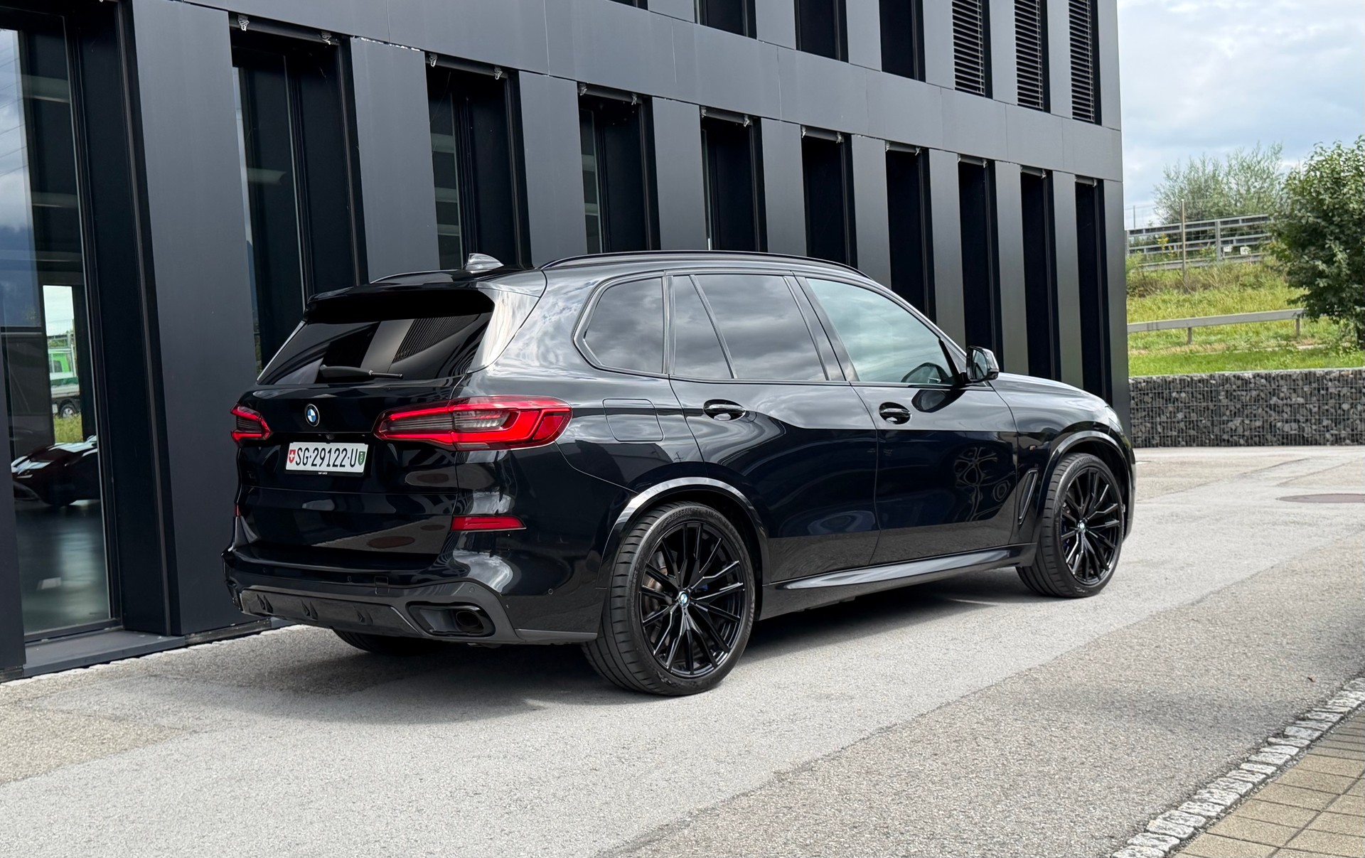 BMW X5 xDrive45e♦️NEUE Batterie*Topzustand*CH Fahrzeug♦️-image-16