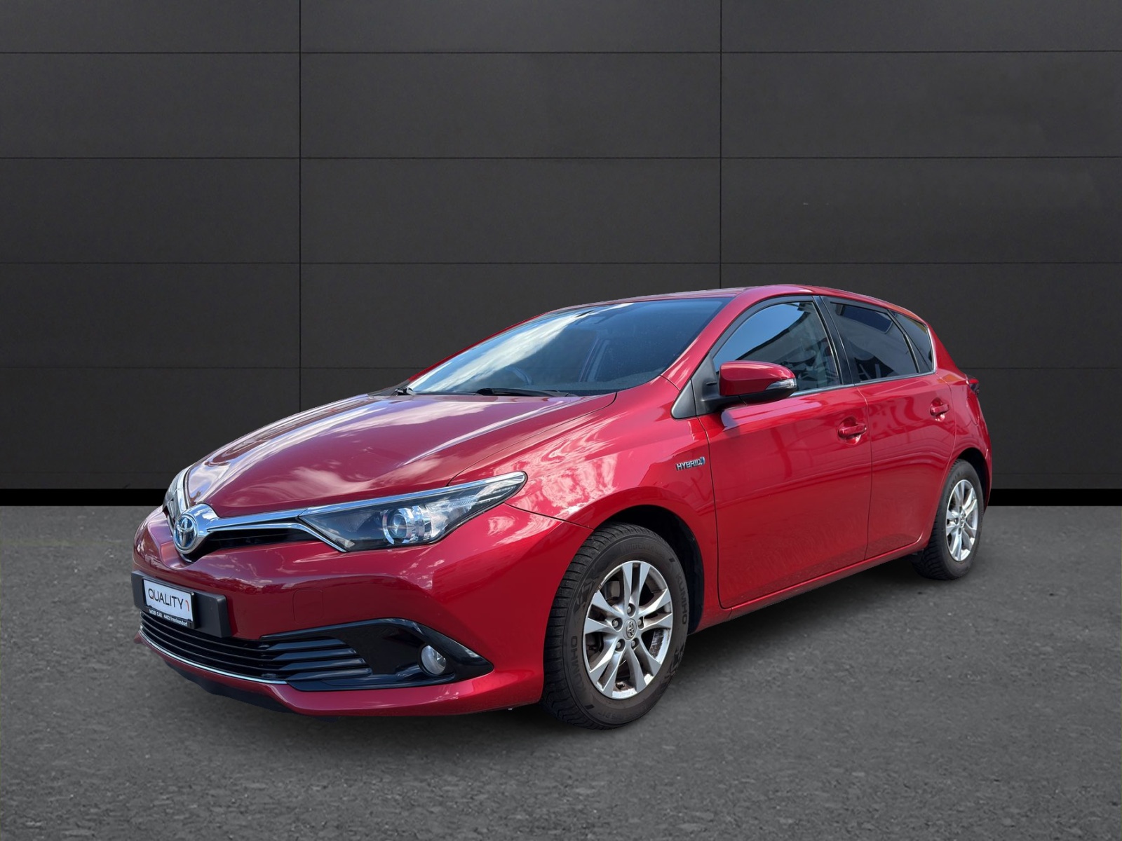 TOYOTA Auris 1.8 HSD Luna e-CVT-image-0