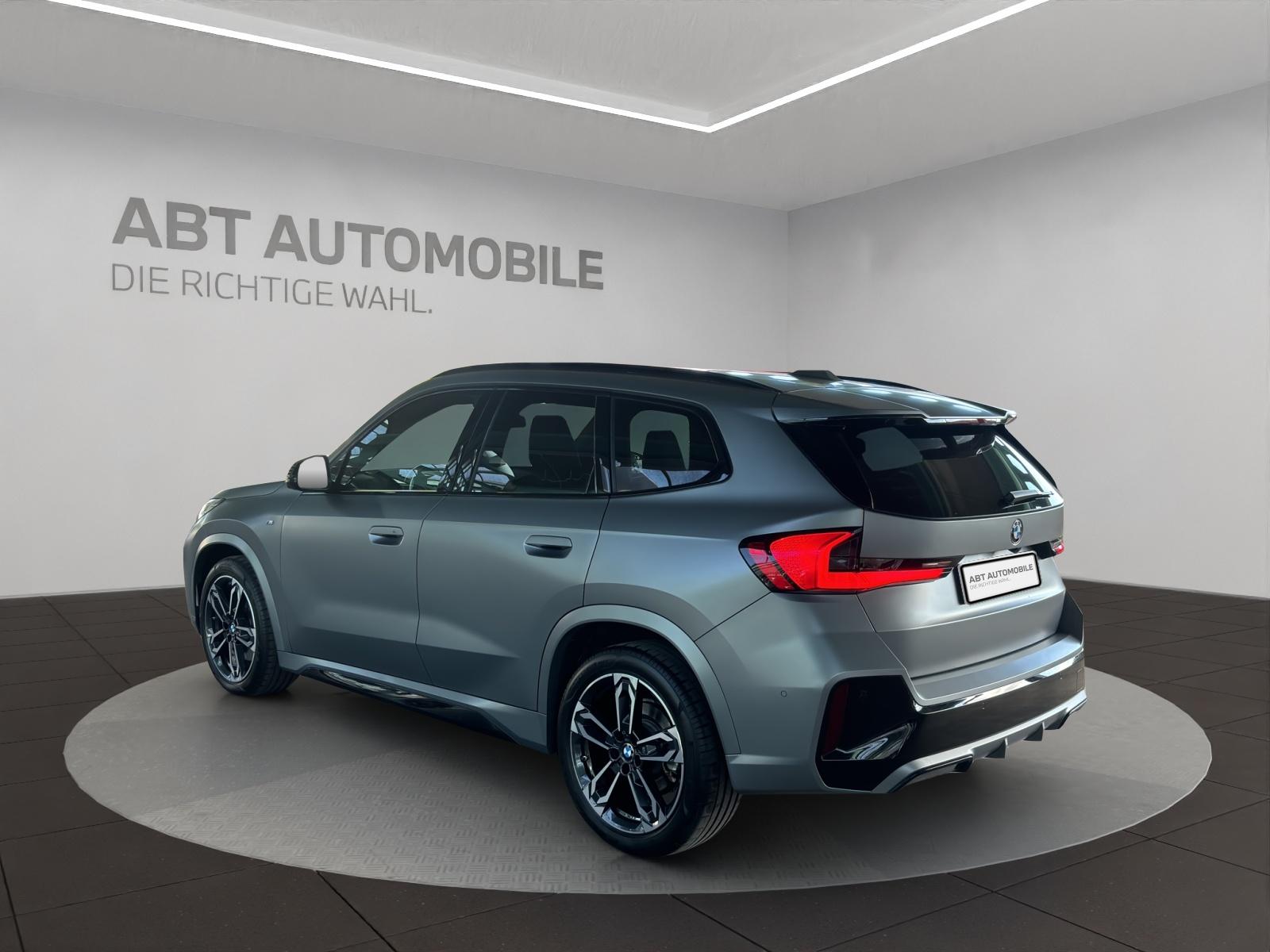 BMW X1 23i xDrive paddles-showroom-element-3