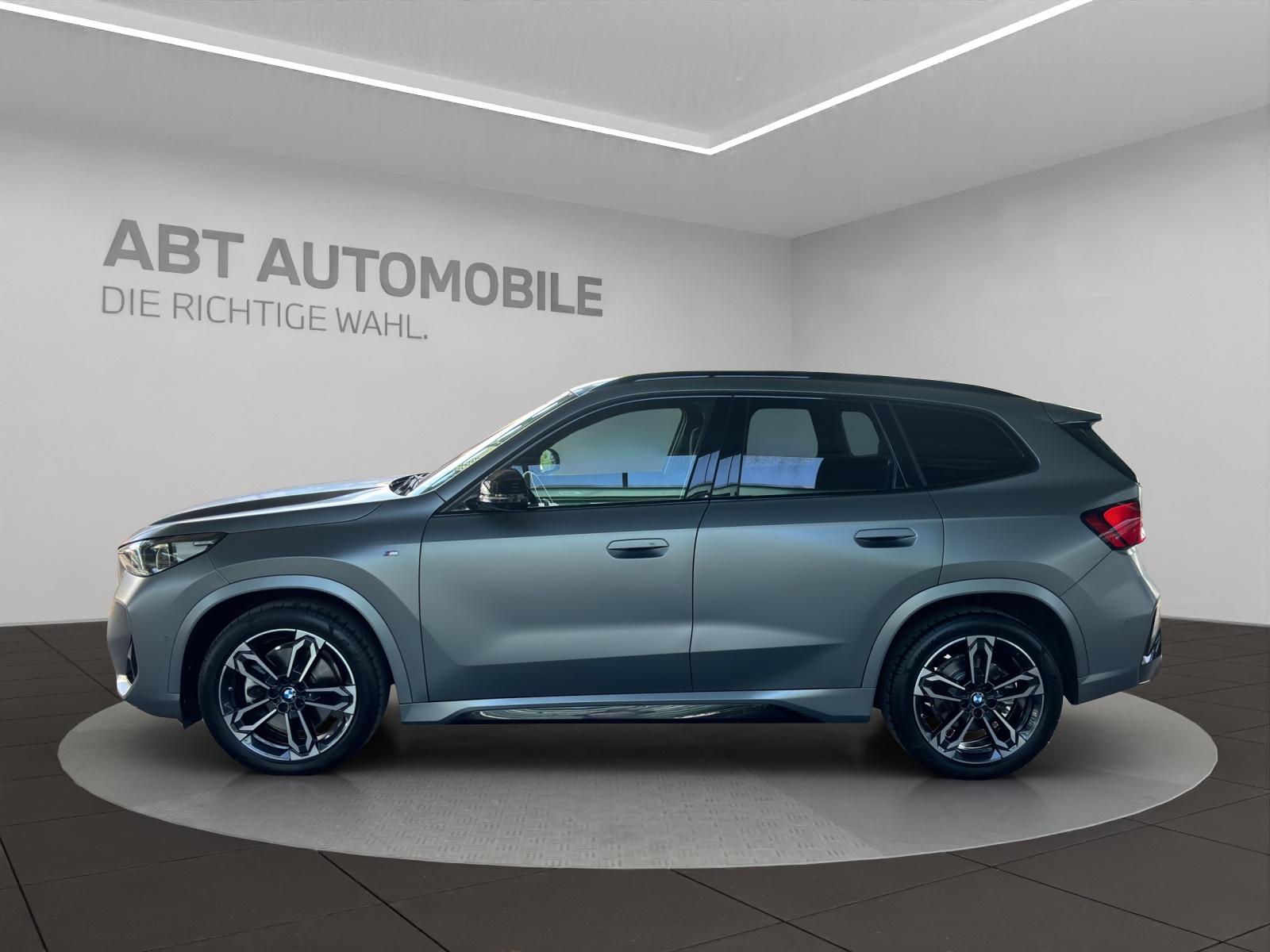 BMW X1 23i xDrive paddles-showroom-element-2