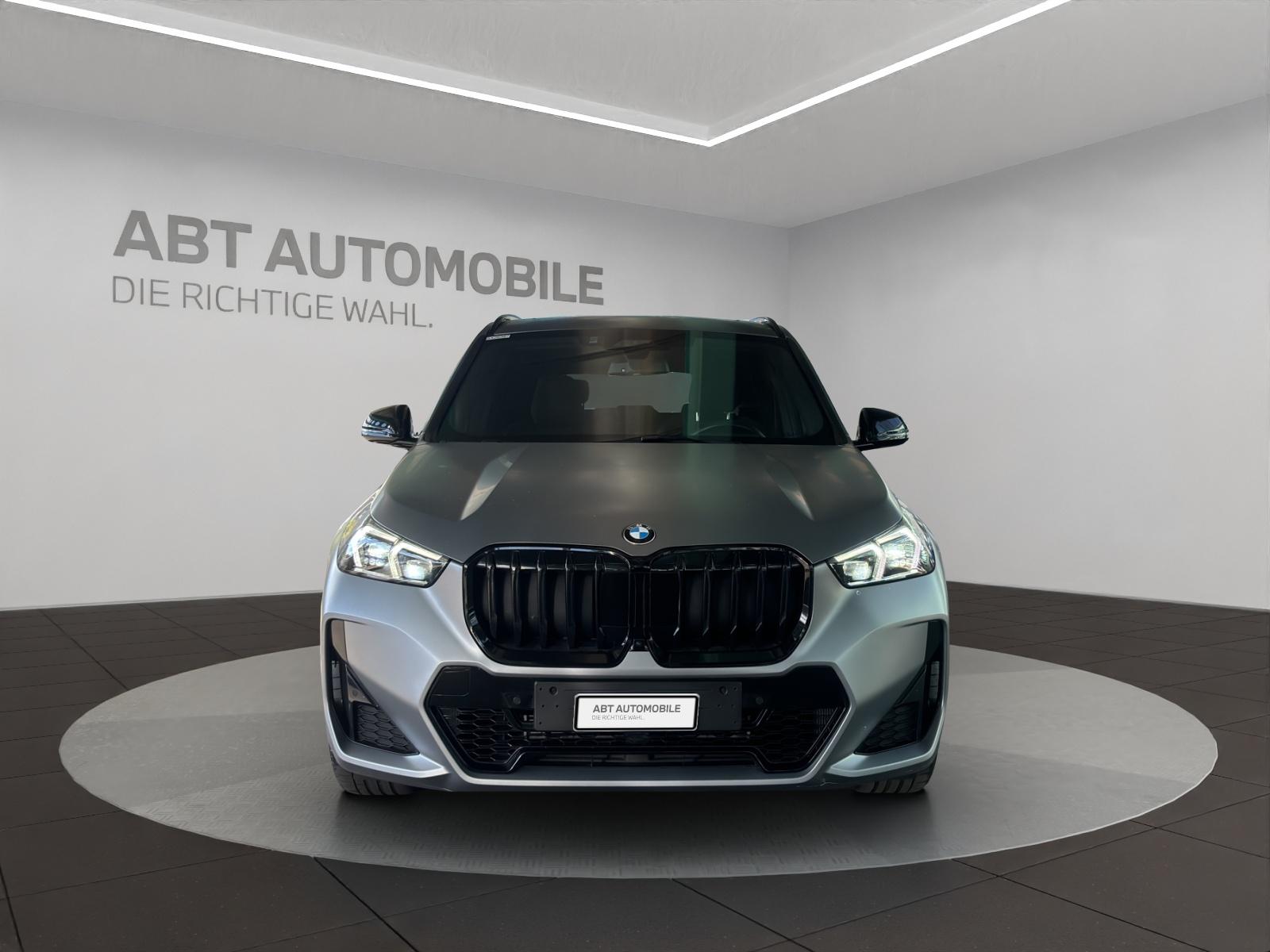 BMW X1 23i xDrive paddles-showroom-element-1