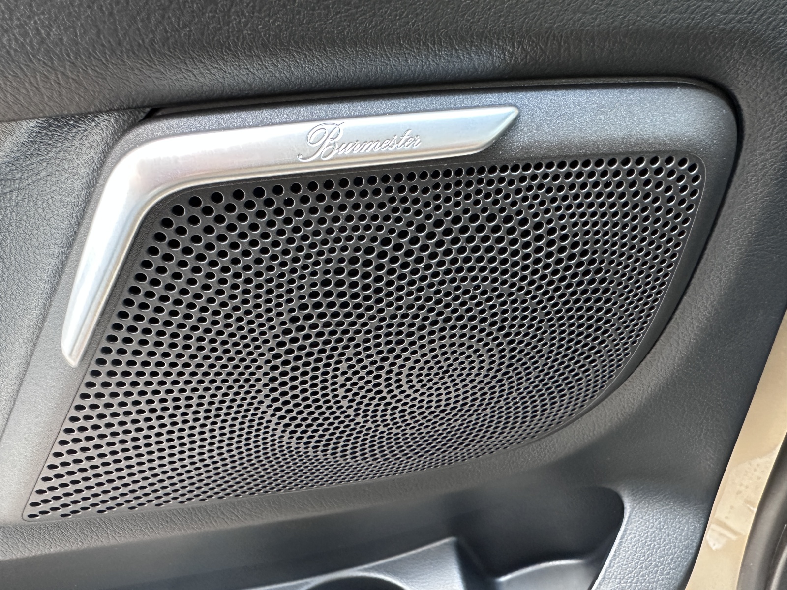 MERCEDES-BENZ V 300 d Exclusive extra lang Van / Top Ausstattung-image-18
