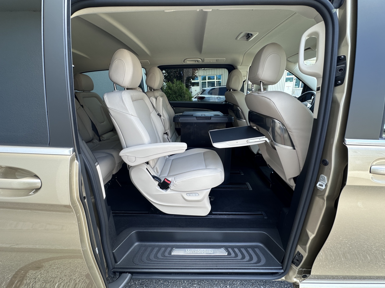 MERCEDES-BENZ V 300 d Exclusive extra lang Van / Top Ausstattung-image-10