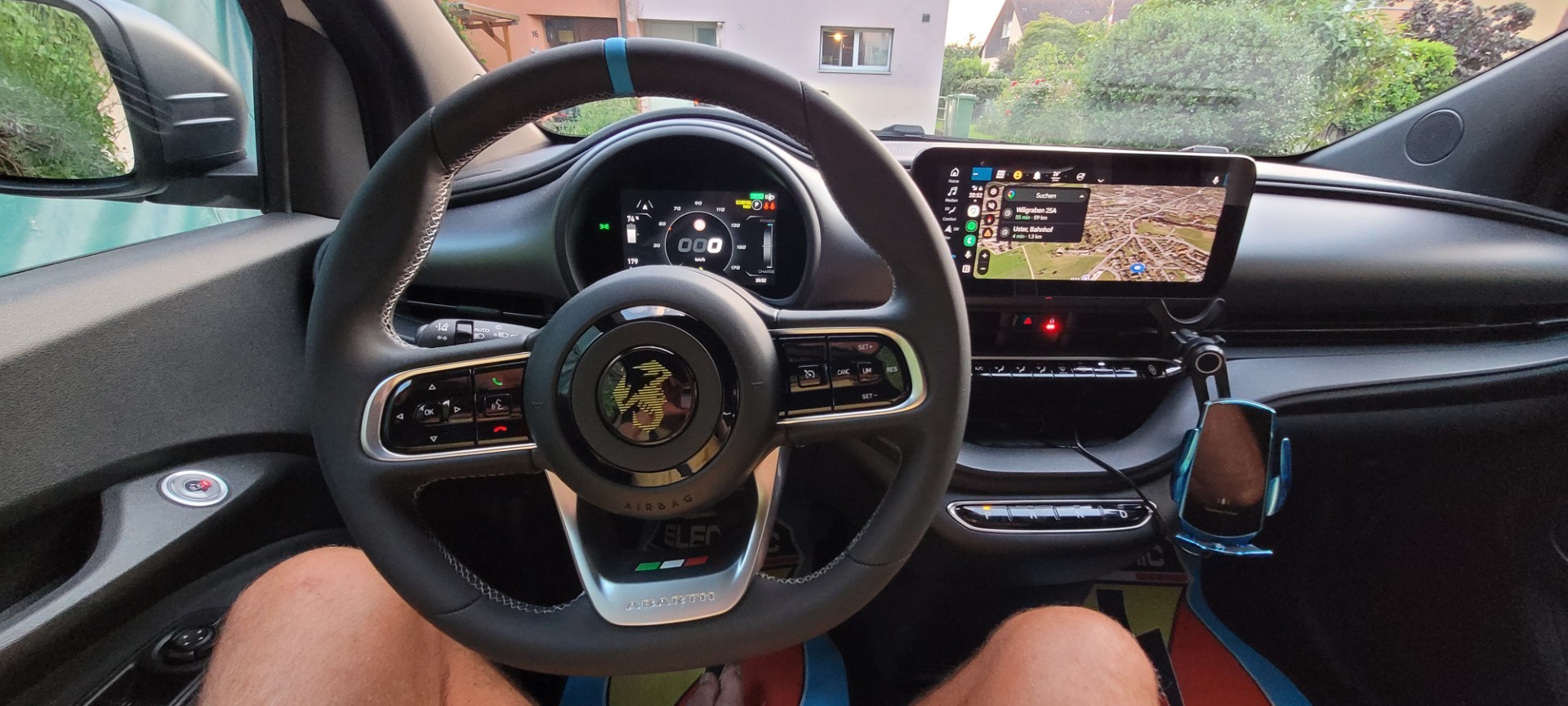 FIAT Abarth 500e-image-14