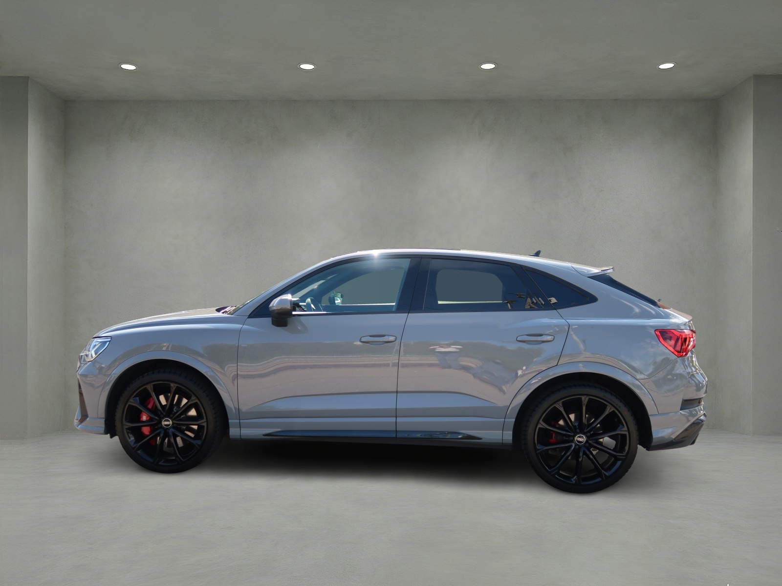 AUDI RS Q3 Sportback edition 10 years quattro S tronic-image-8