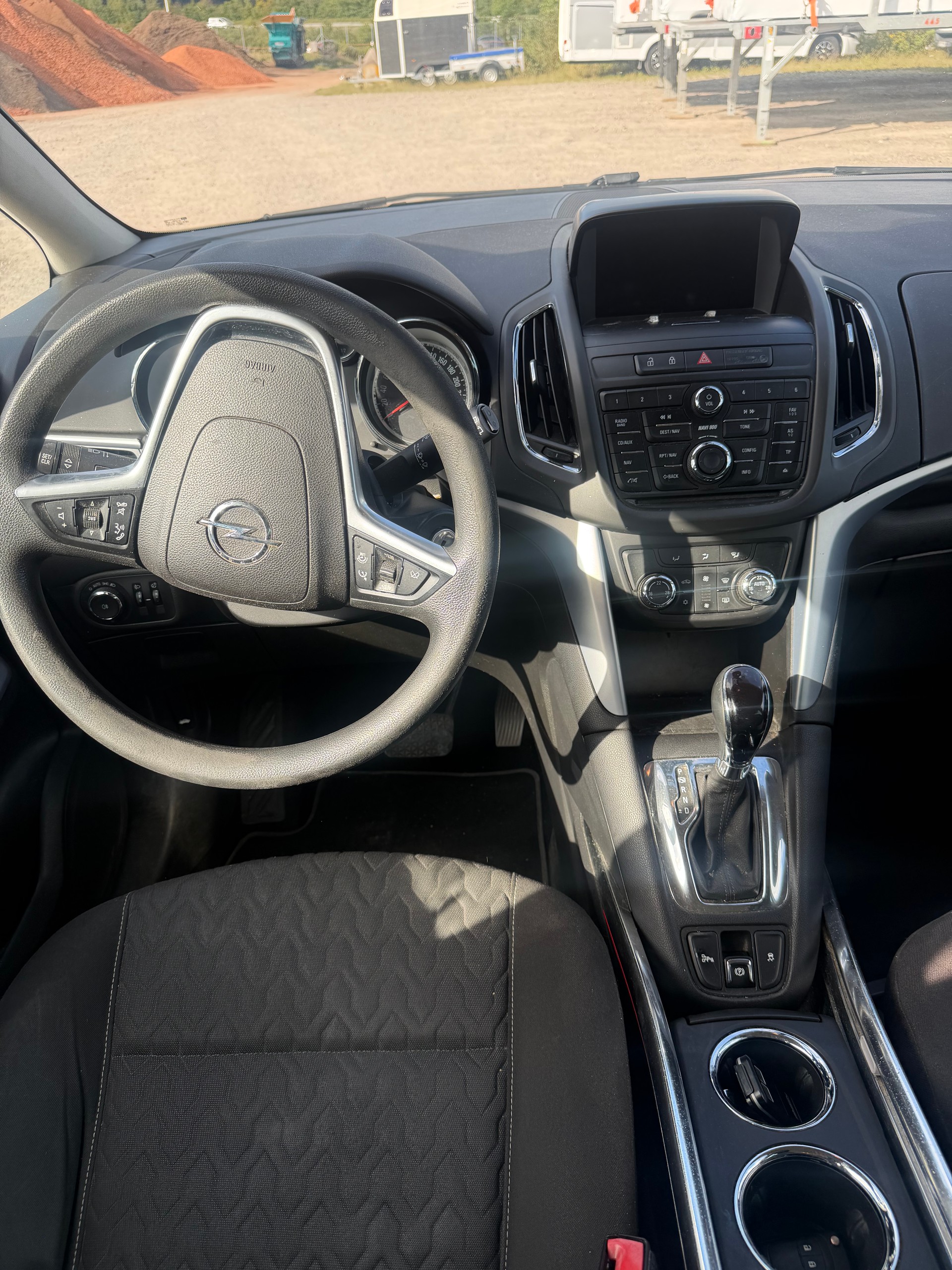 OPEL Zafira Tourer 1.6i 16V Turbo Cosmo Automatic-image-8