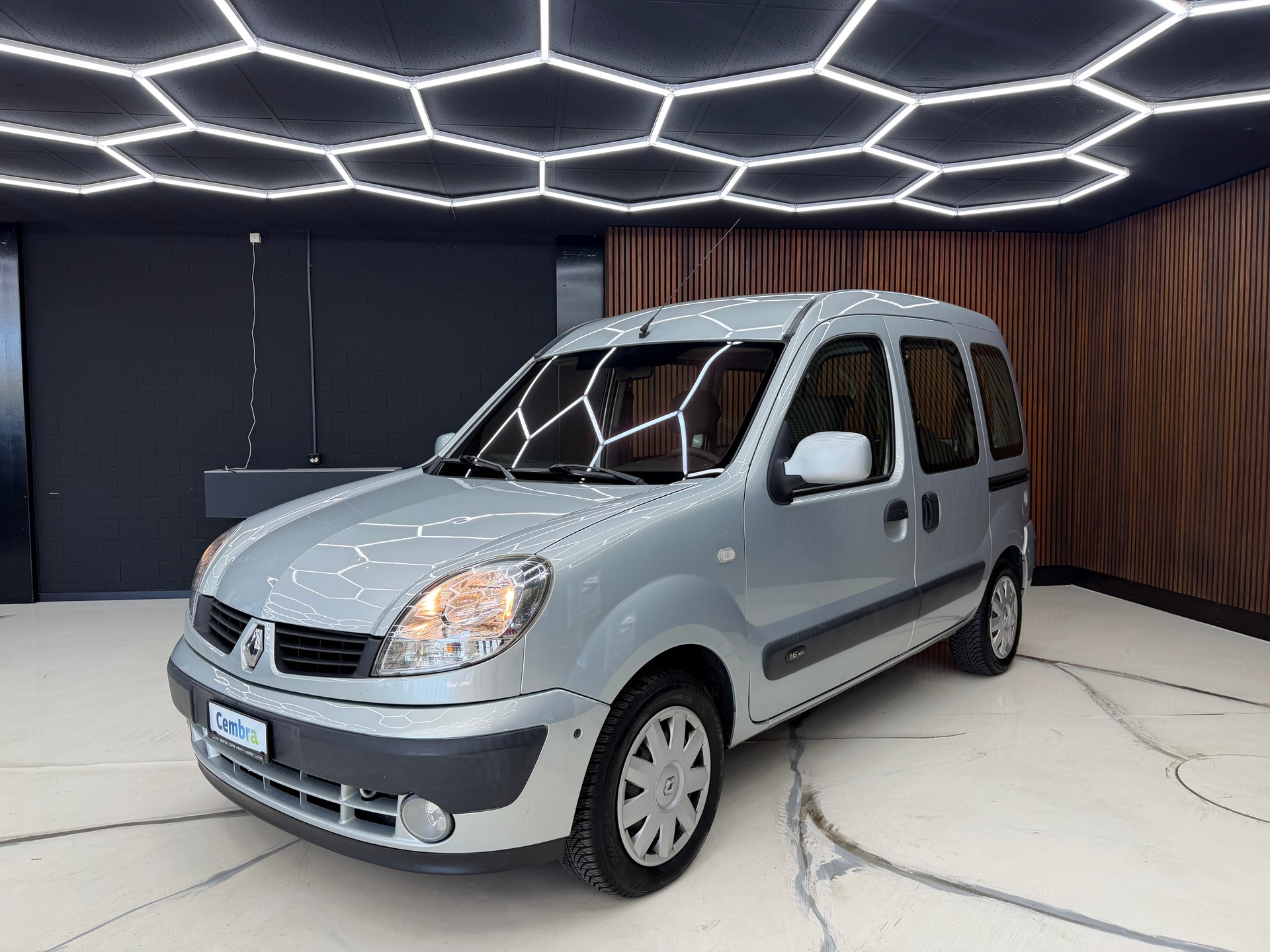 RENAULT Kangoo 1.6 16V Expression-image-0
