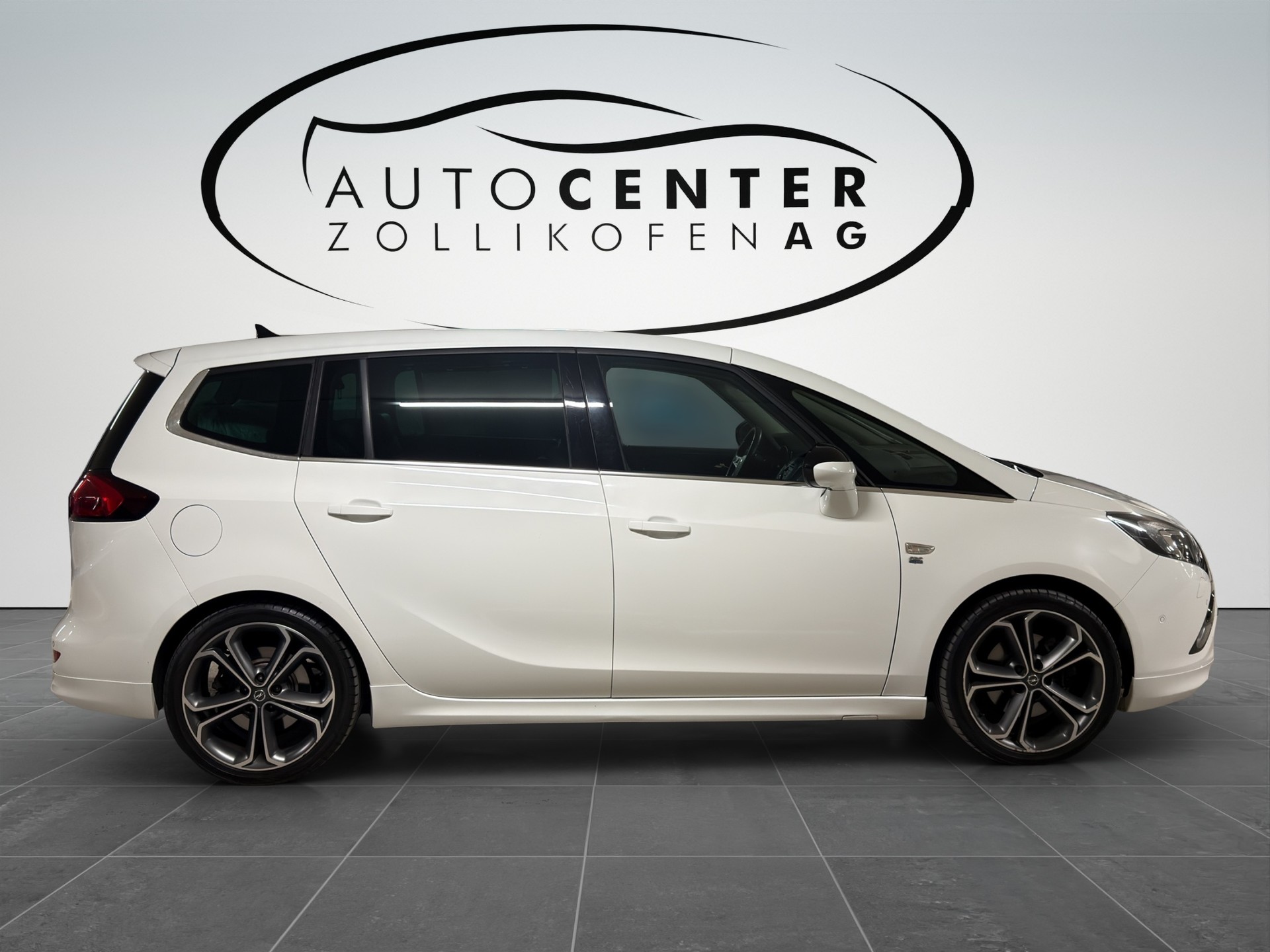 OPEL Zafira Tourer 2.0 CDTi BiTurbo Sport-image-3