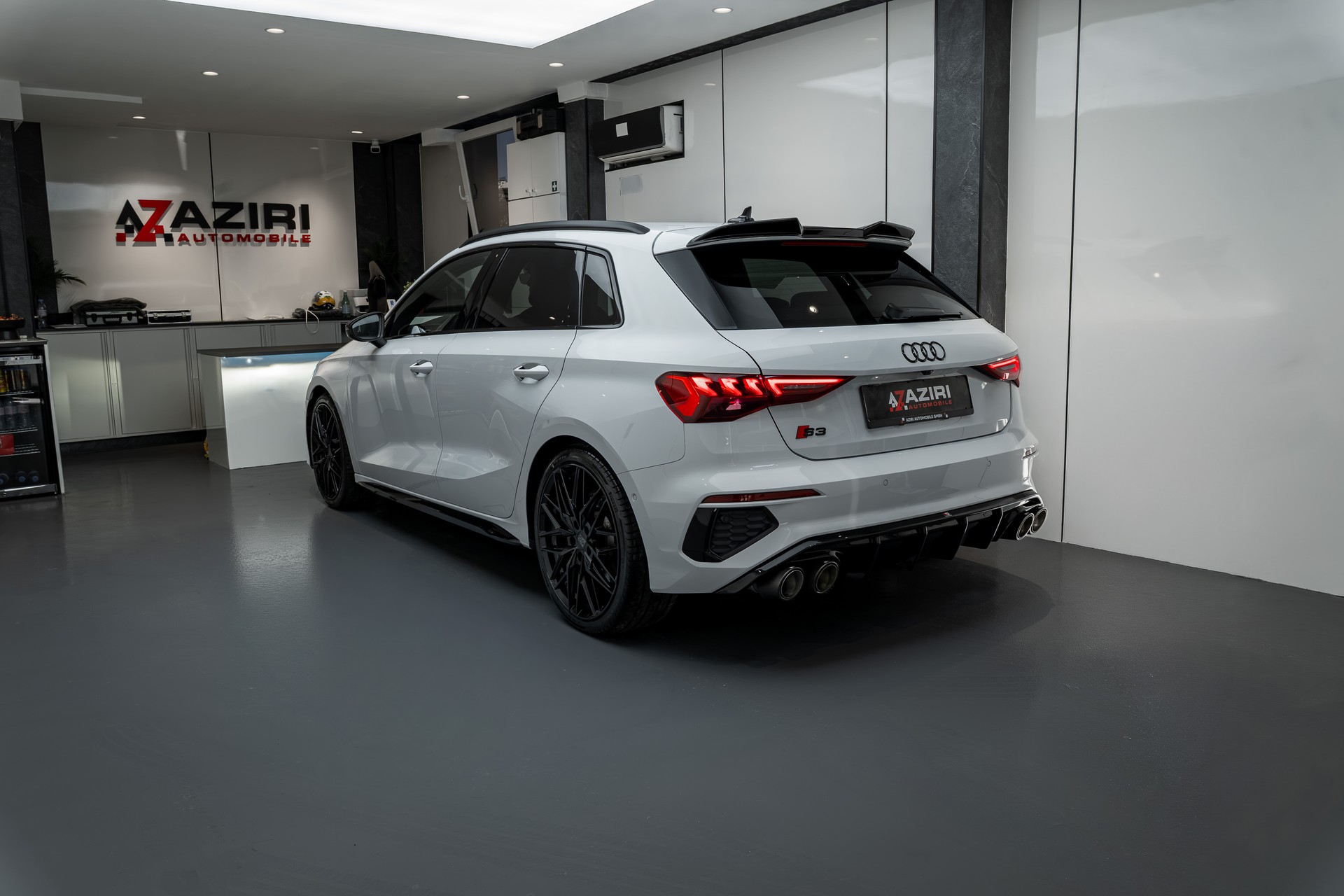 AUDI S3 Sportback 2.0 TFSI quattro S-tronic-image-6