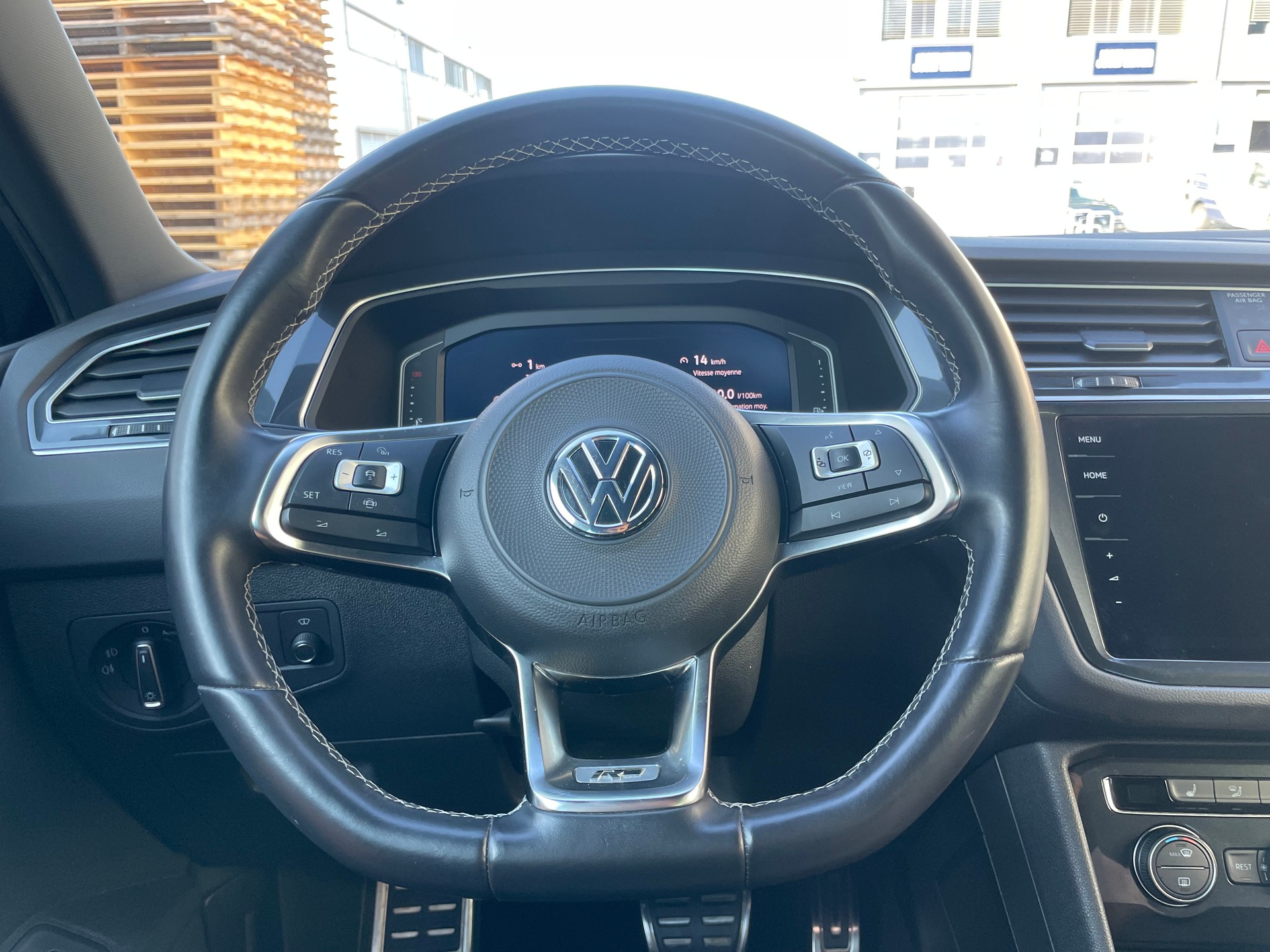 VW Tiguan 2.0TSI Highline 4Motion DSG (47)-image-8