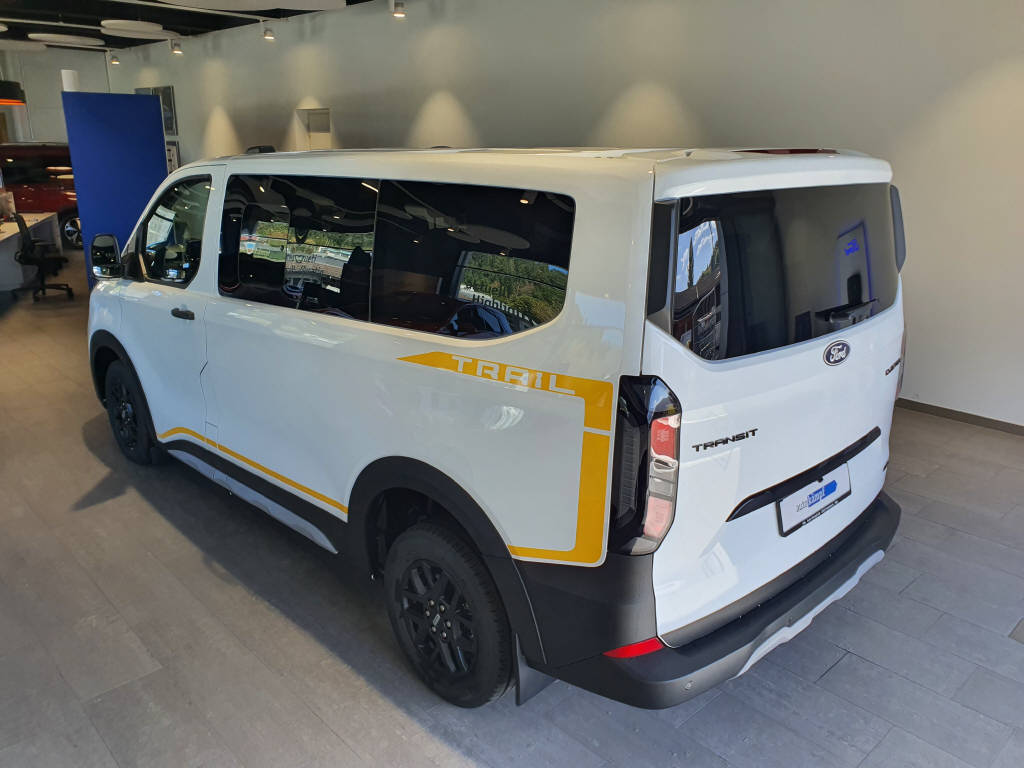 FORD Transit Custombi 320 L1 2.0 EcoBlue 136 Trail 4x4-image-22