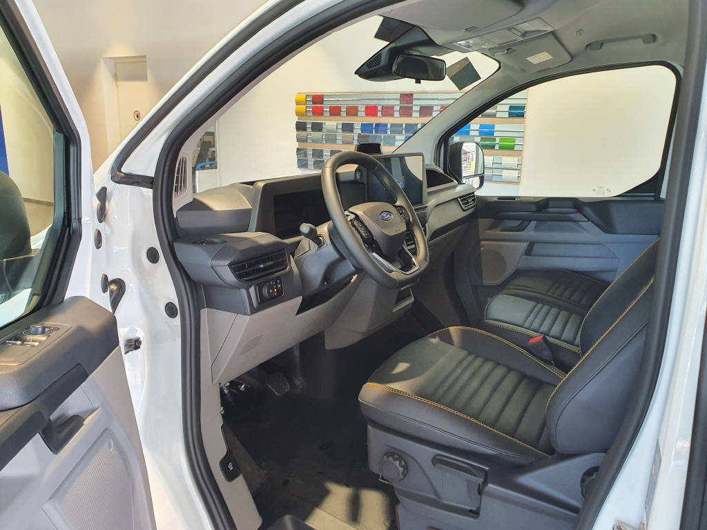 FORD Transit Custombi 320 L1 2.0 EcoBlue 136 Trail 4x4-image-7