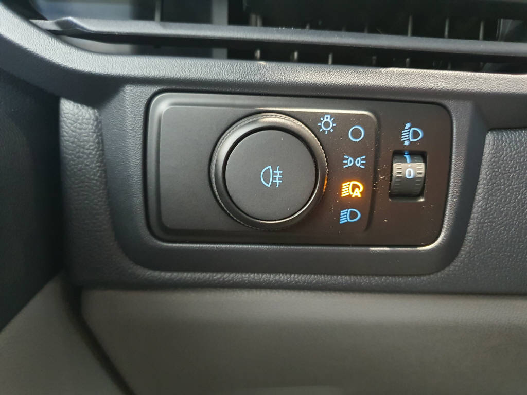 FORD Transit Custombi 320 L1 2.0 EcoBlue 136 Trail 4x4-image-16