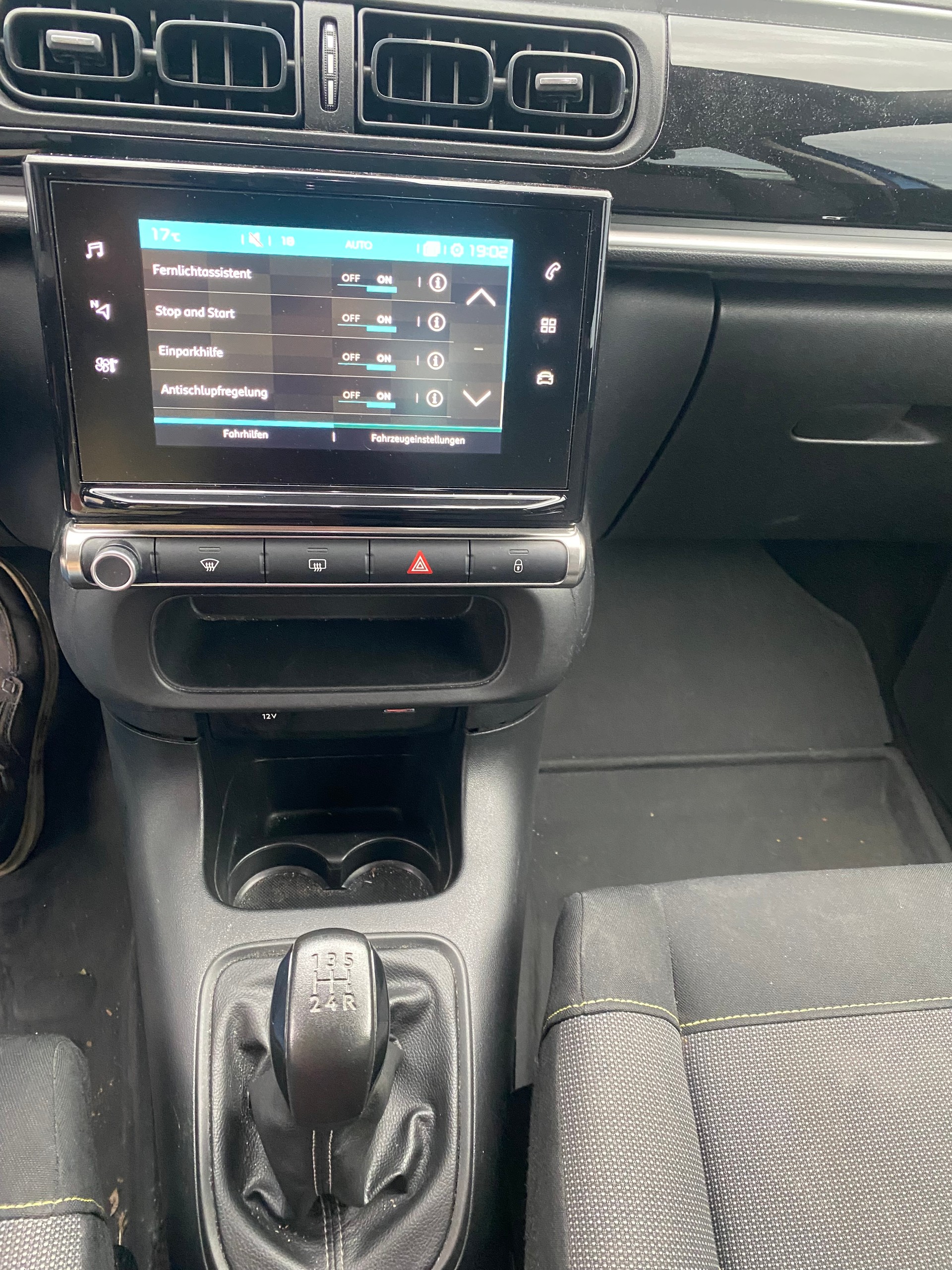 CITROEN C3 1.2i PureTech Feel Edition-image-6