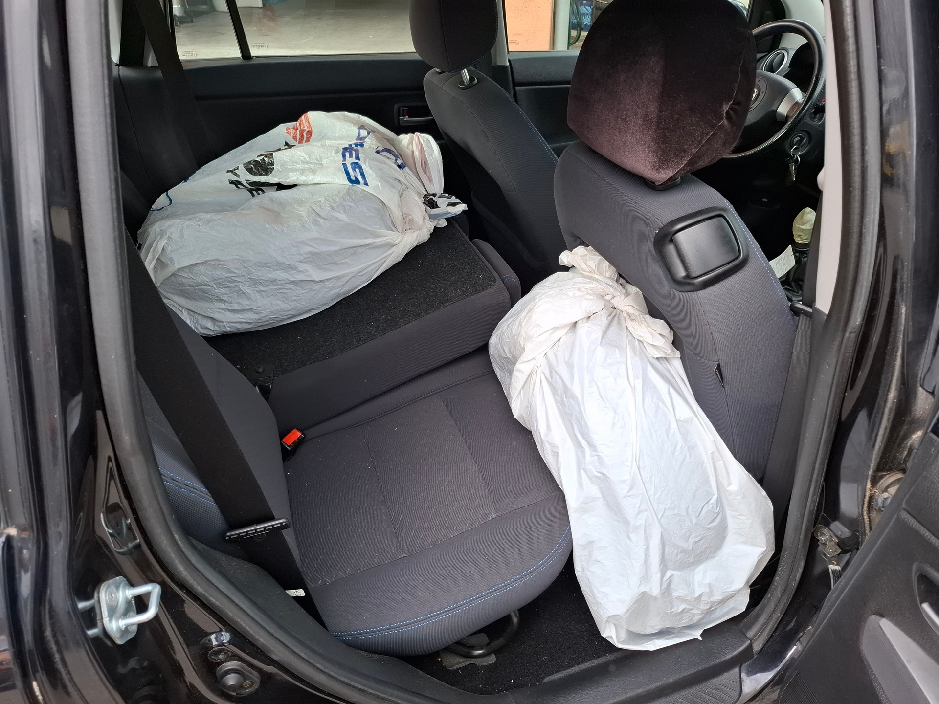 MAZDA 2 1.4i 16V Confort-image-8