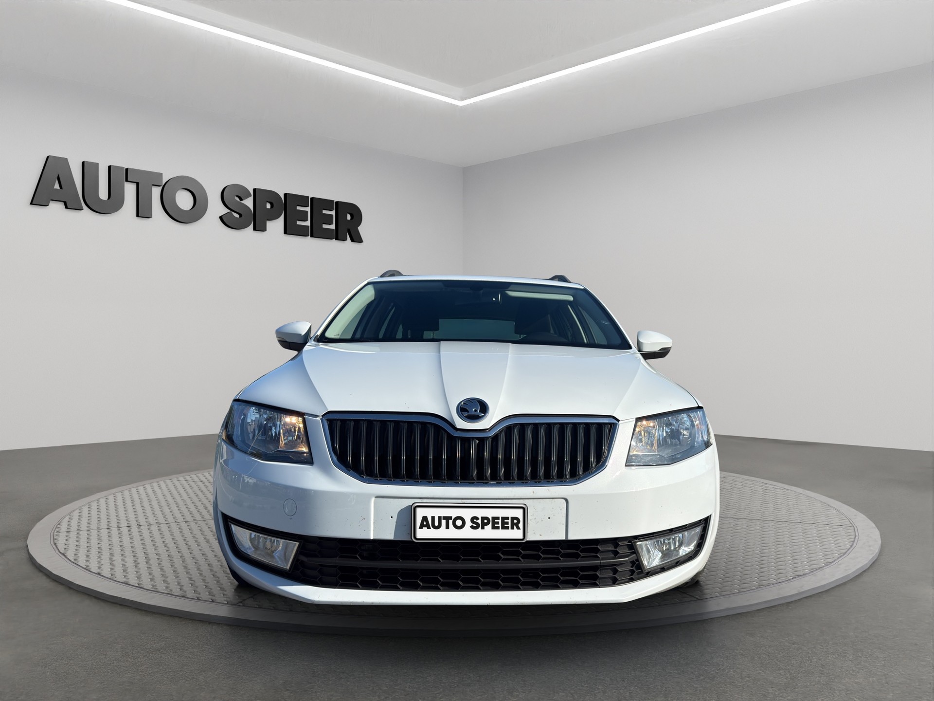 SKODA Octavia Combi 1.4 TSI 140 Ambition DSG-image-2