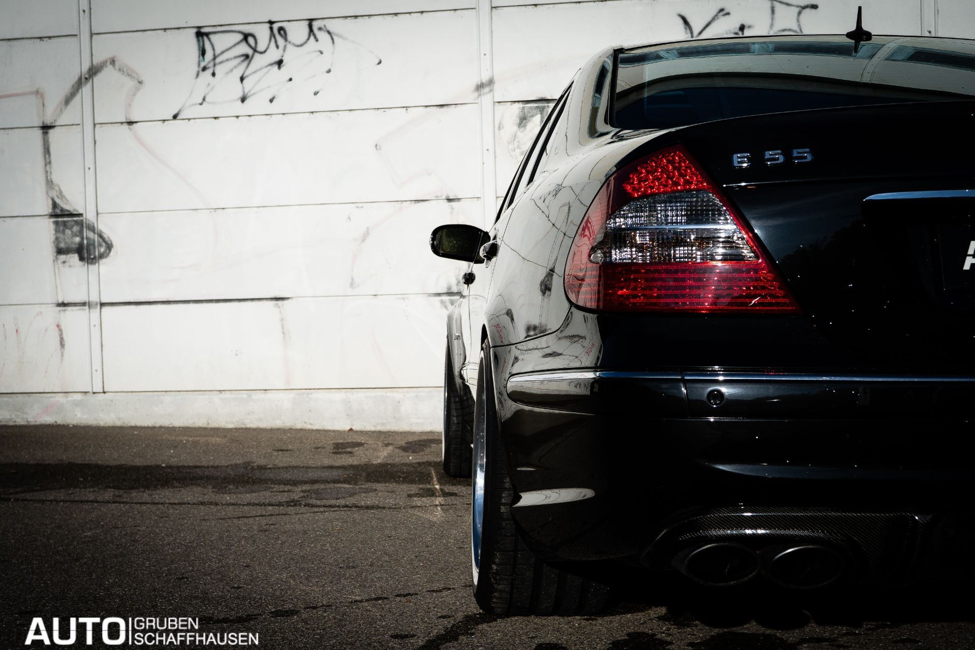MERCEDES-BENZ E 55 AMG Designo-image-26