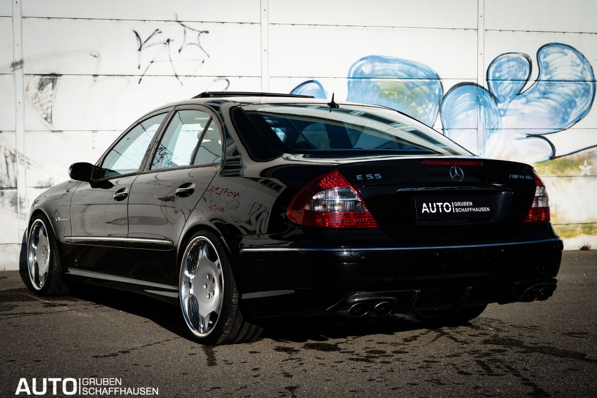 MERCEDES-BENZ E 55 AMG Designo-image-23