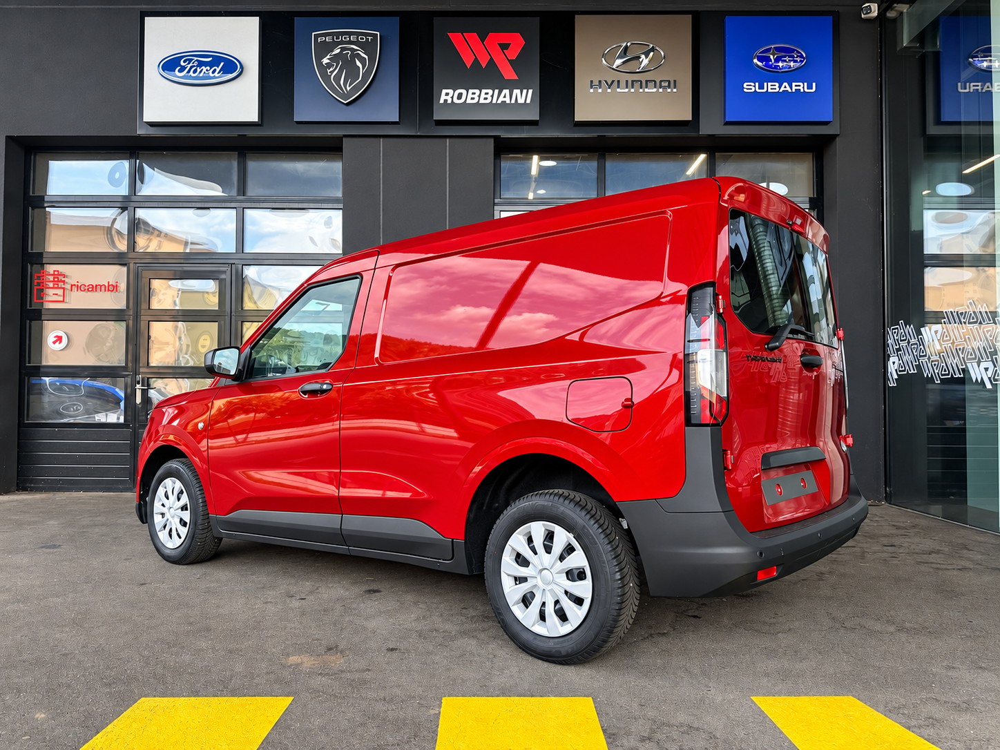 FORD Transit Courier Van 1.0 EcoBoost Trend Automat-image-2