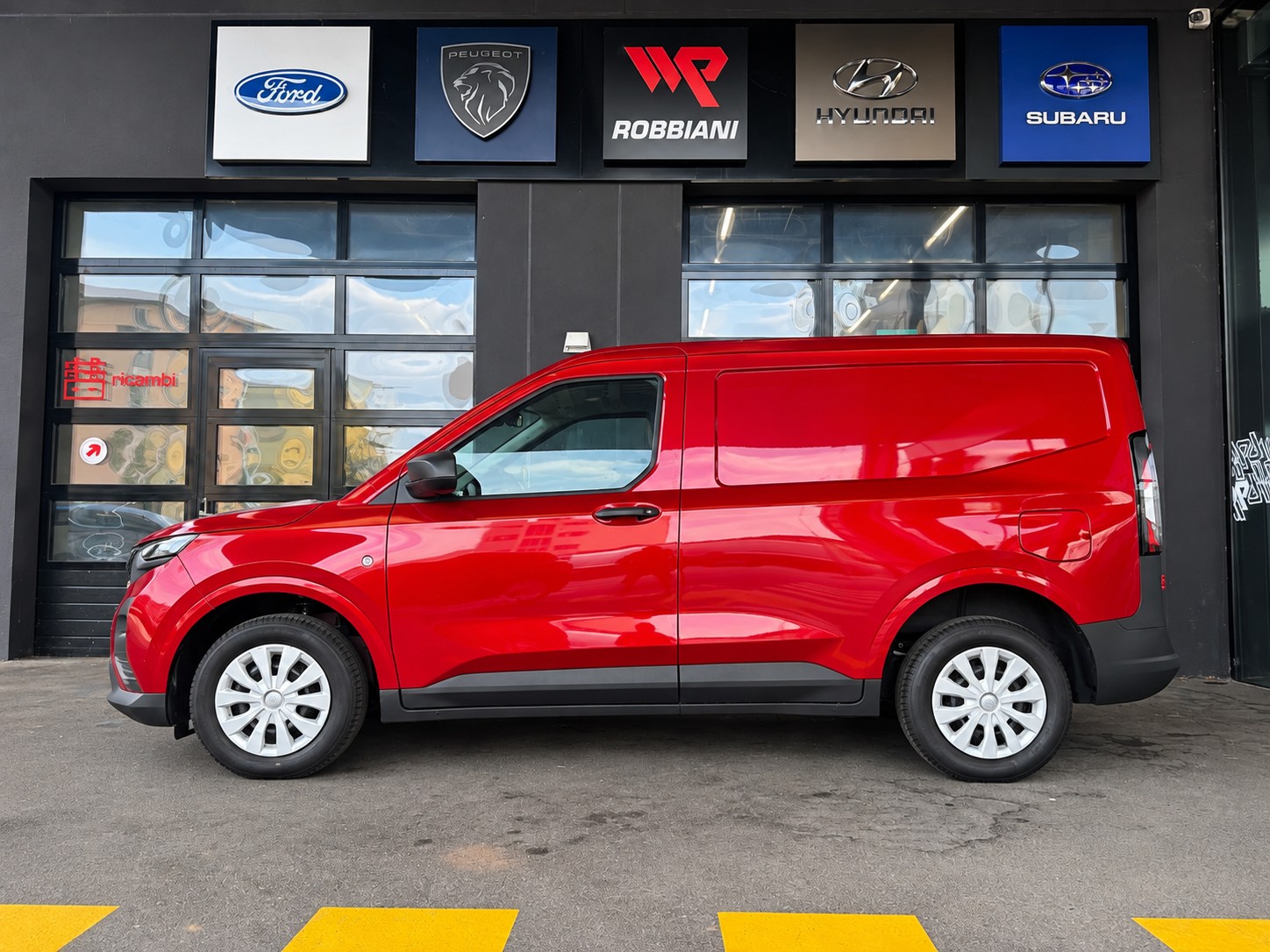 FORD Transit Courier Van 1.0 EcoBoost Trend Automat-image-1
