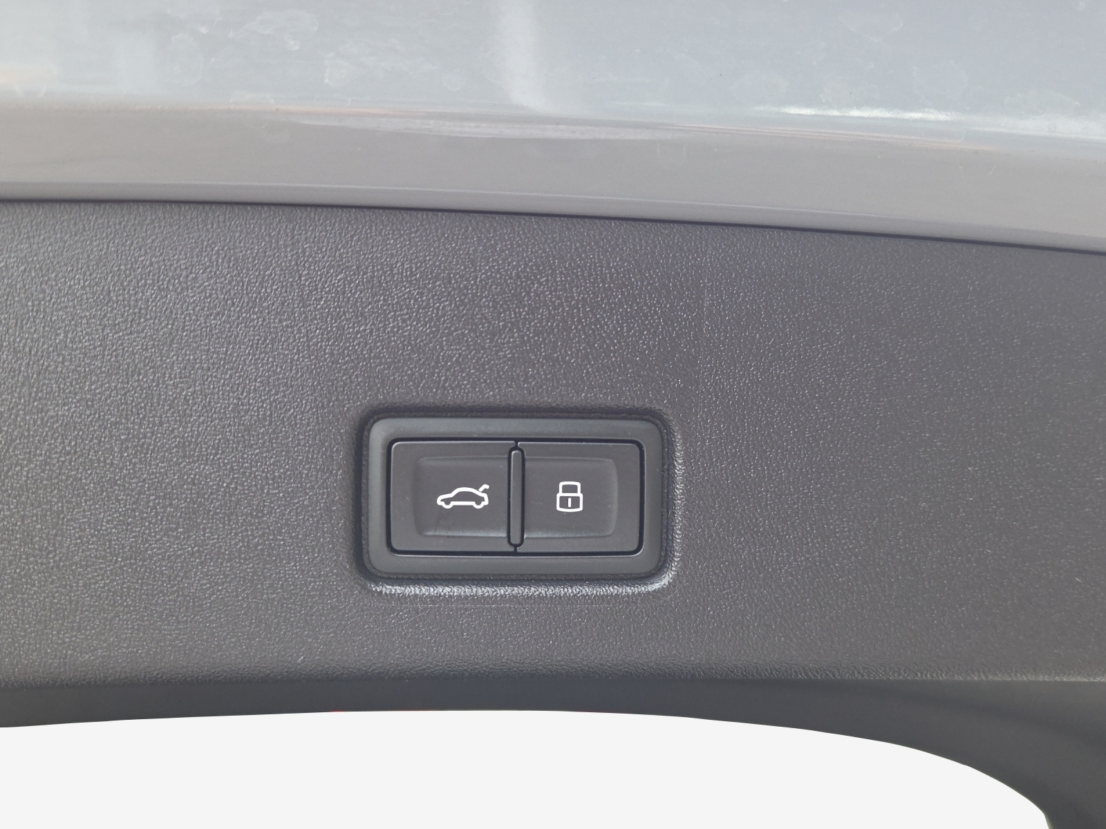 AUDI Q4 e-tron 40-image-14