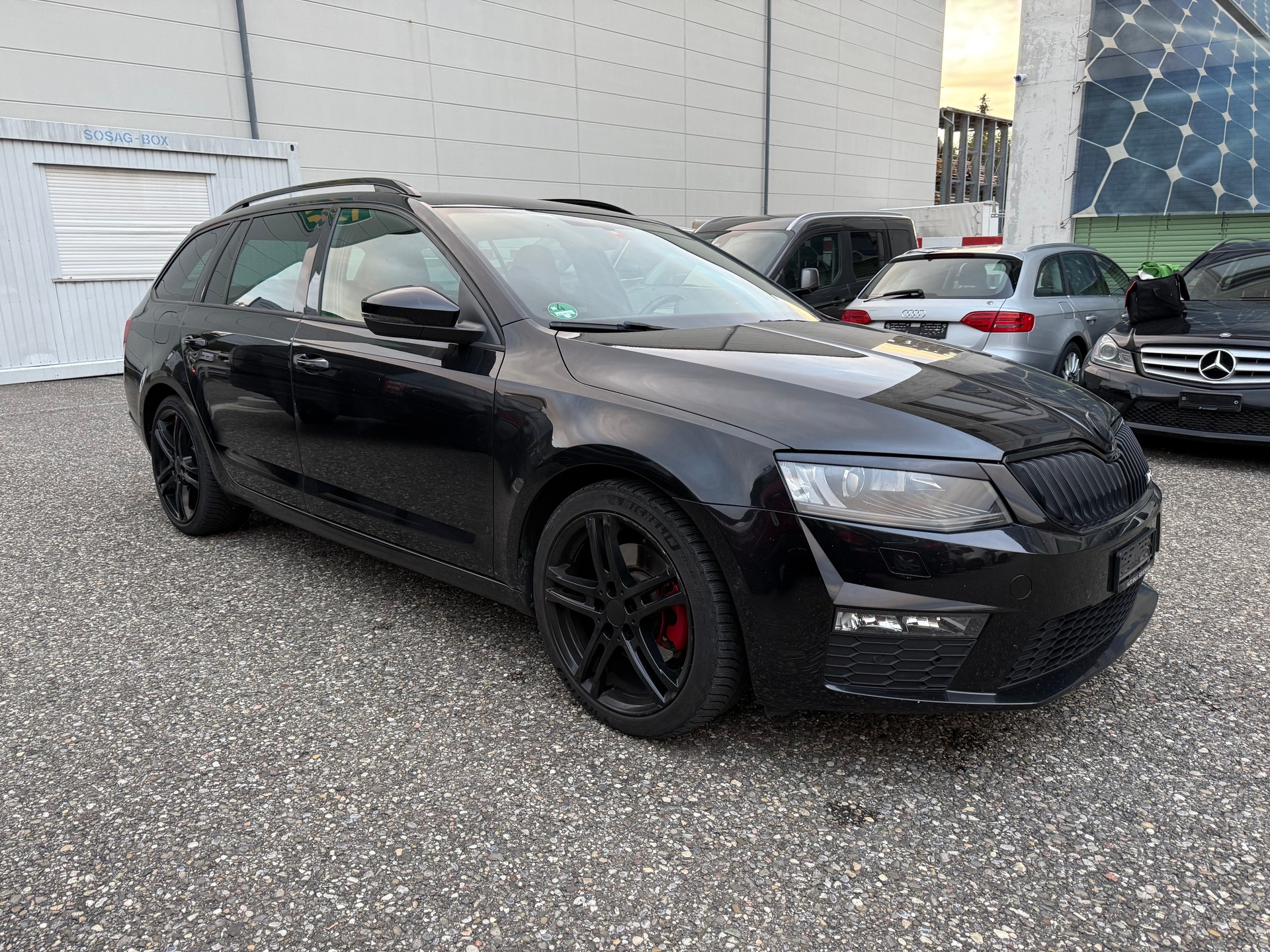 SKODA Octavia Combi 2.0 TDI RS 4x4 DSG-image-5