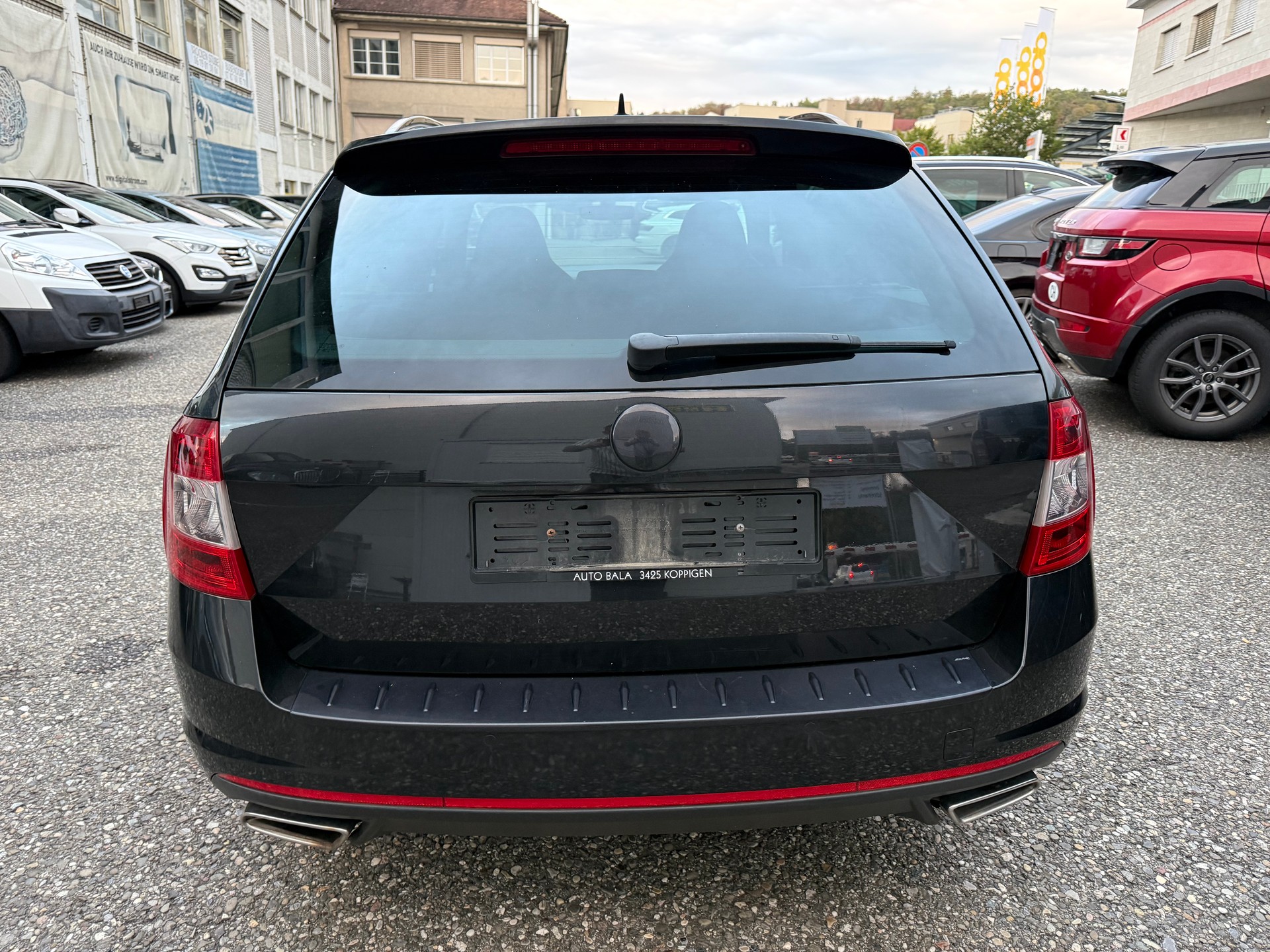 SKODA Octavia Combi 2.0 TDI RS 4x4 DSG-image-4