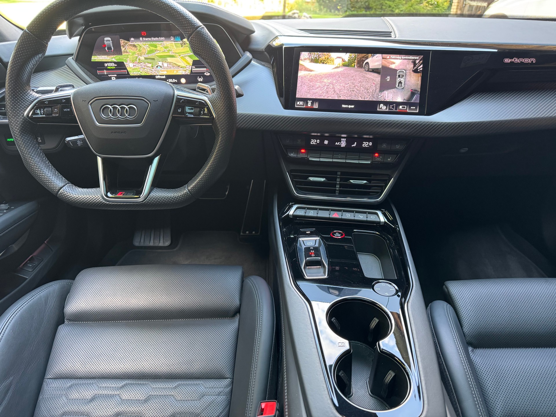AUDI RS e-tron GT quattro-image-11