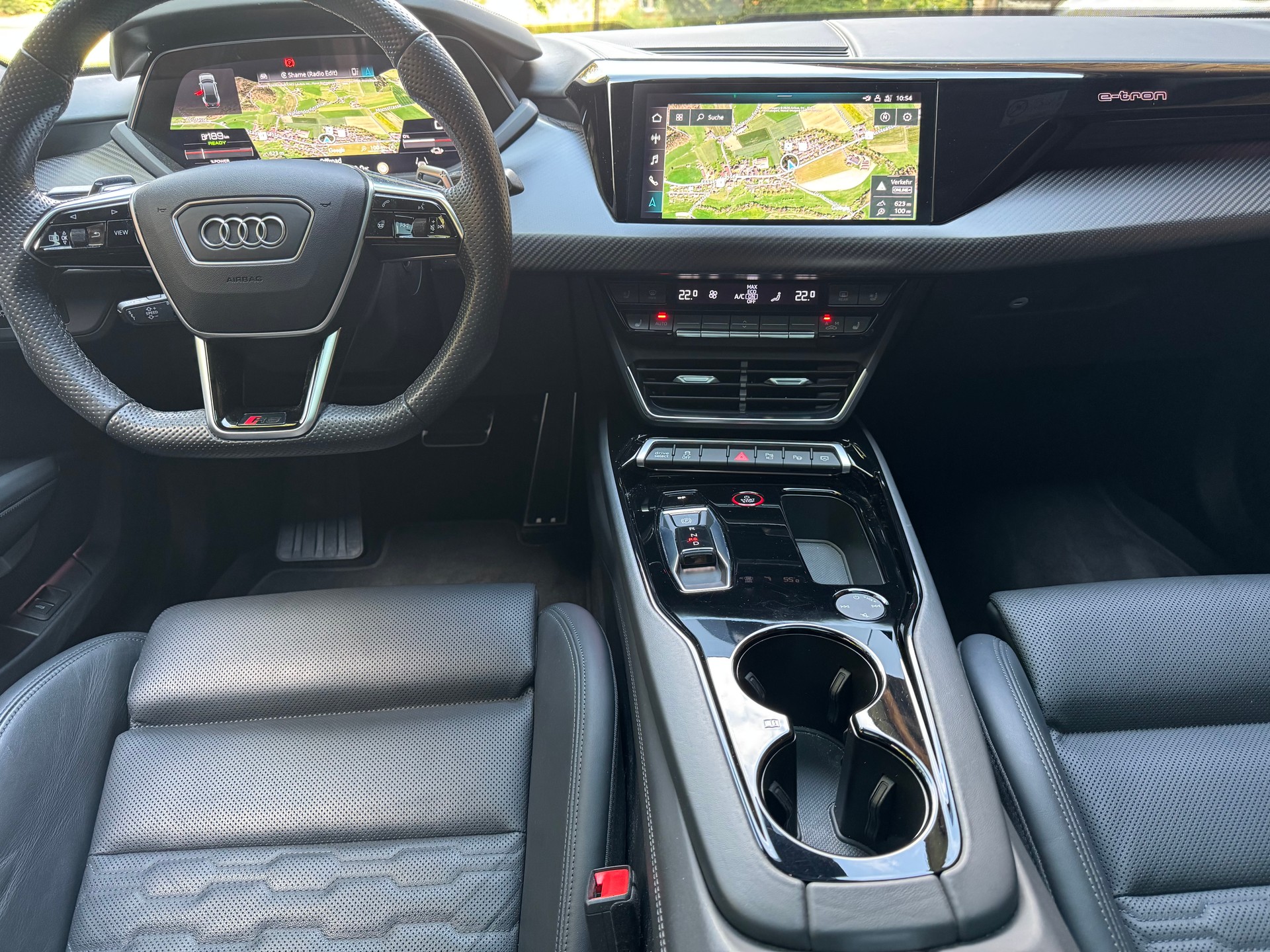 AUDI RS e-tron GT quattro-image-10