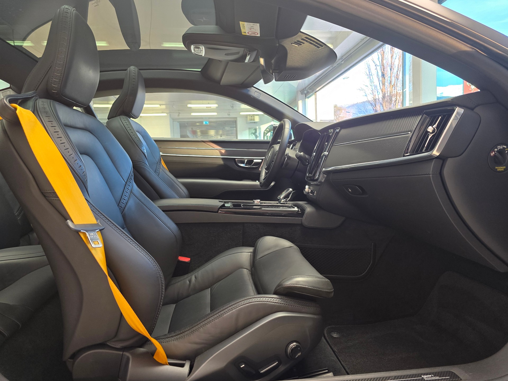 POLESTAR Polestar 1-image-10
