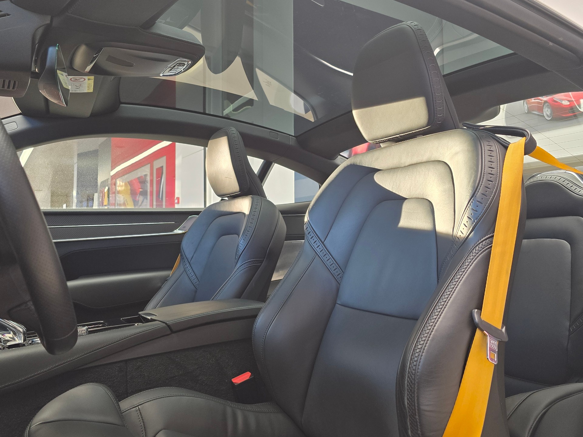 POLESTAR Polestar 1-image-8