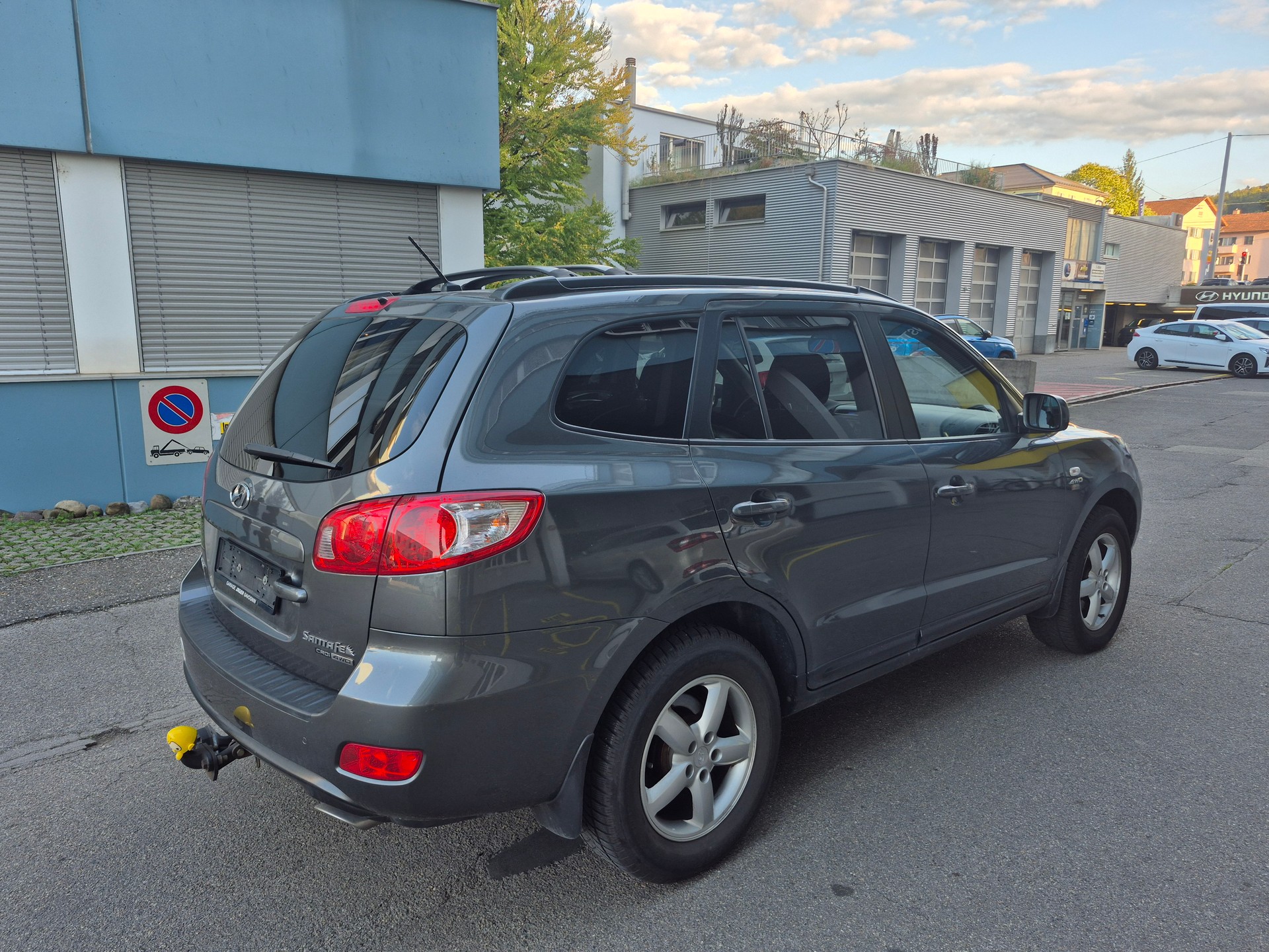 HYUNDAI Santa Fe 2.2 CRDi Style 4WD Automatic-image-3