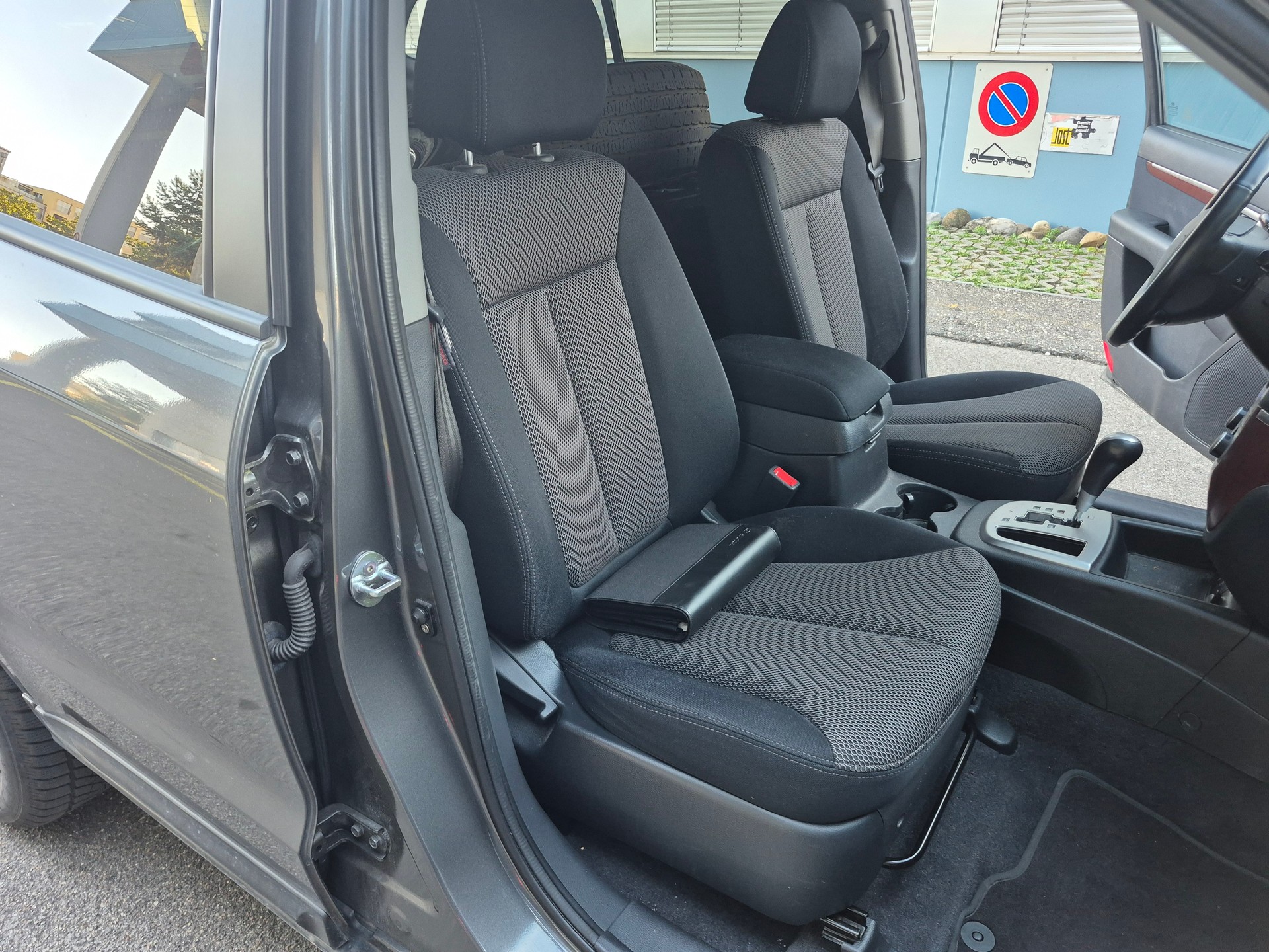 HYUNDAI Santa Fe 2.2 CRDi Style 4WD Automatic-image-7