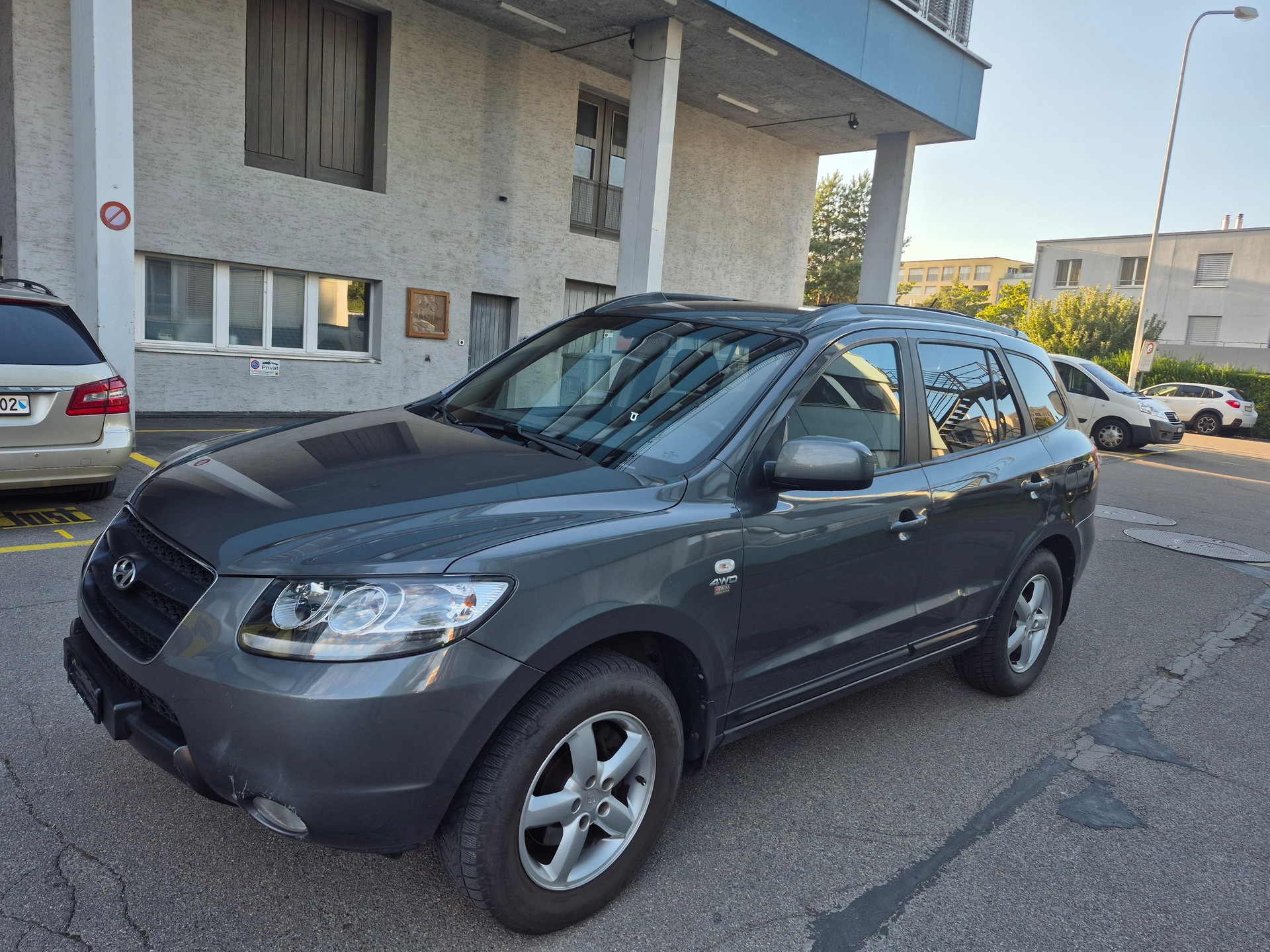 HYUNDAI Santa Fe 2.2 CRDi Style 4WD Automatic-image-0