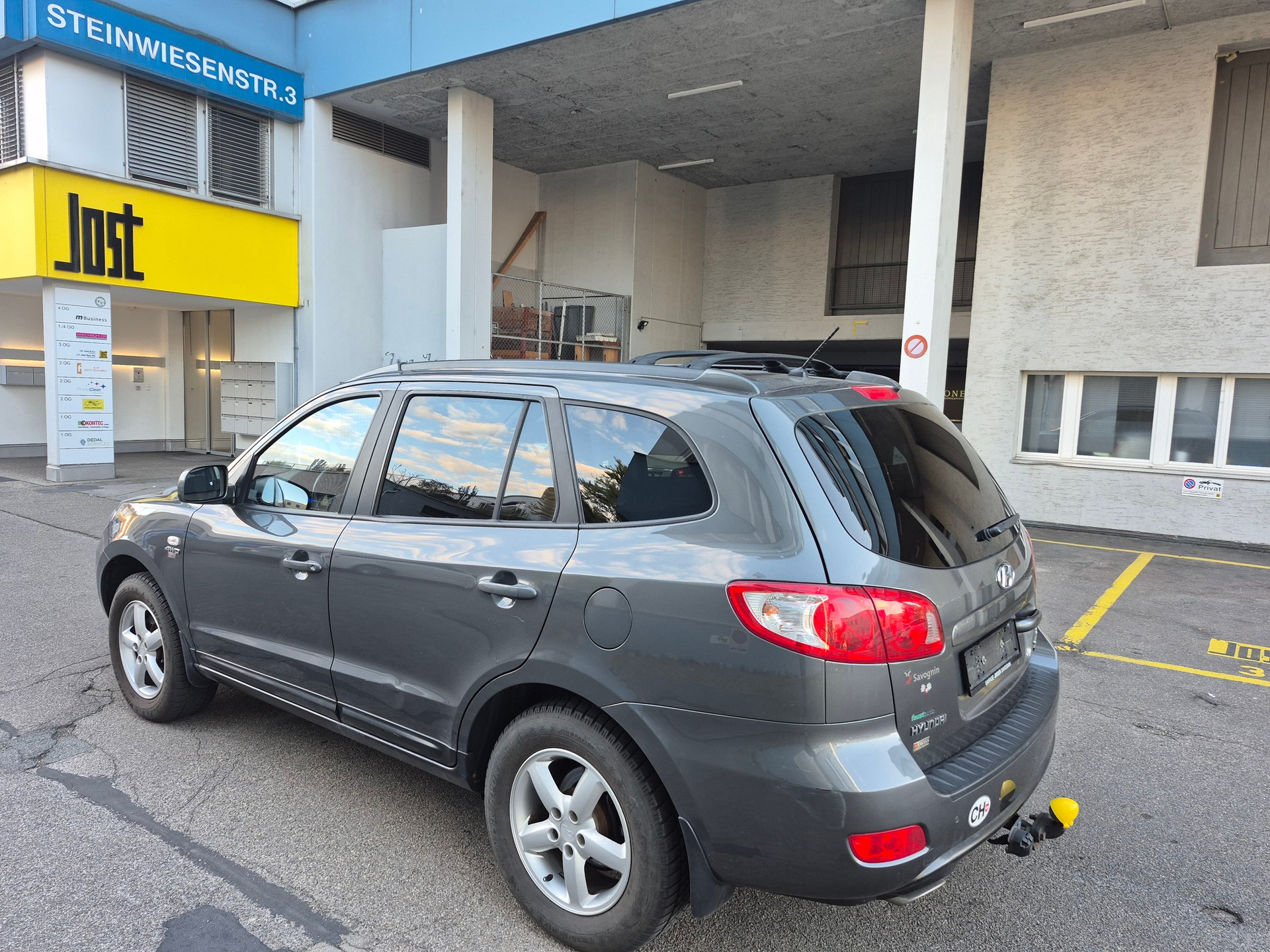 HYUNDAI Santa Fe 2.2 CRDi Style 4WD Automatic-image-4