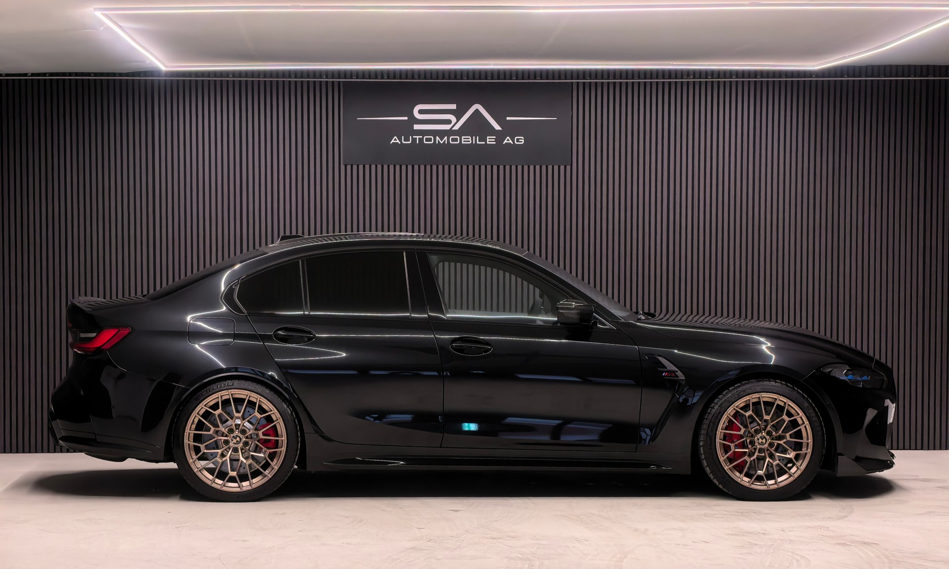 BMW M3 CS-image-2