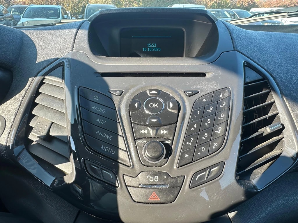 FORD EcoSport 1.0 SCTi Titanium-image-8