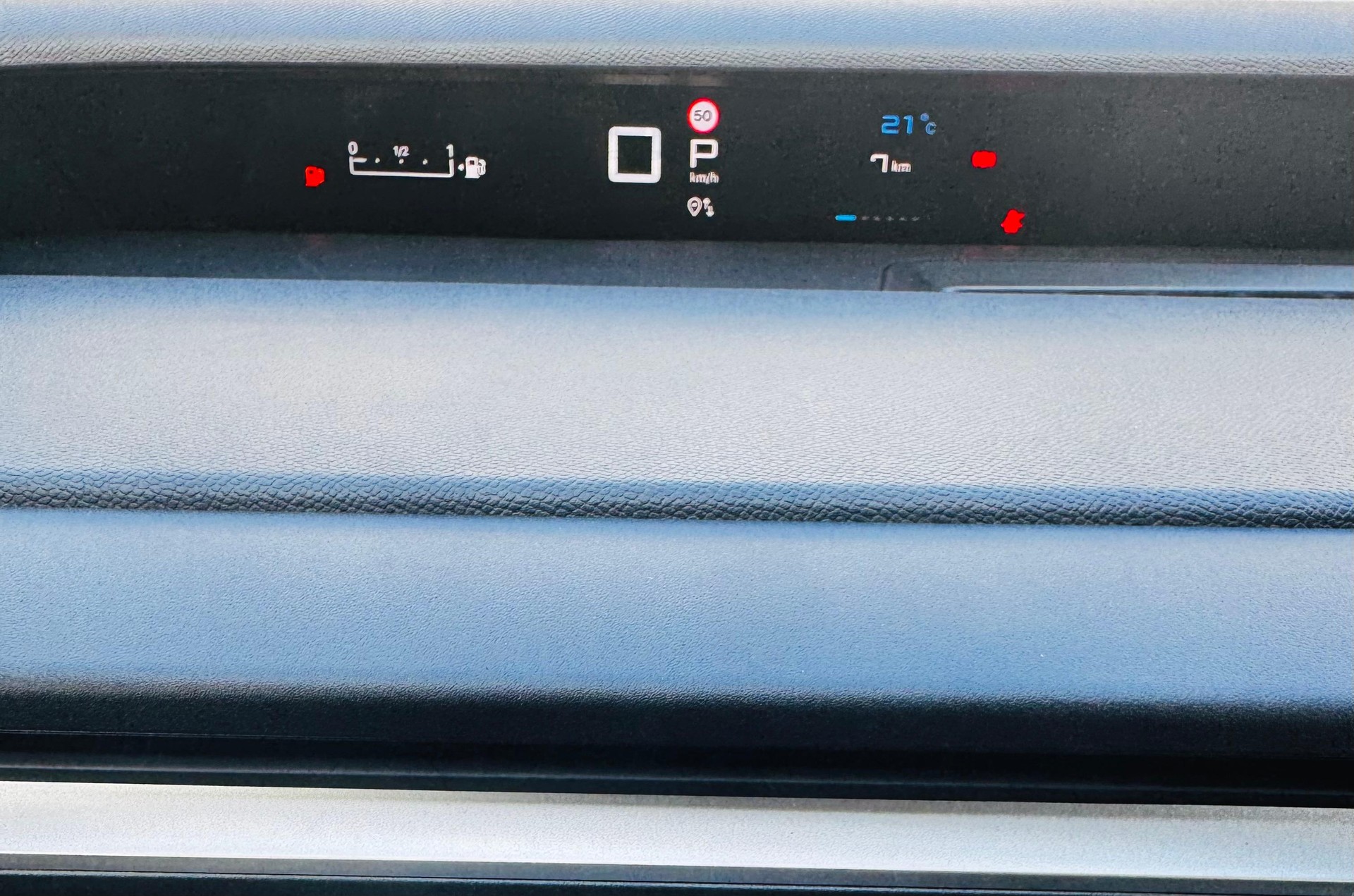 CITROEN Citroën NEW C3 1.2 Hybrid Tonic+-image-11