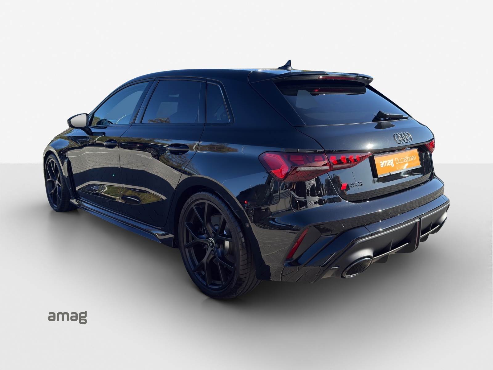 AUDI RS3 Sportback 2.5 TSI quattro S-tronic-image-2
