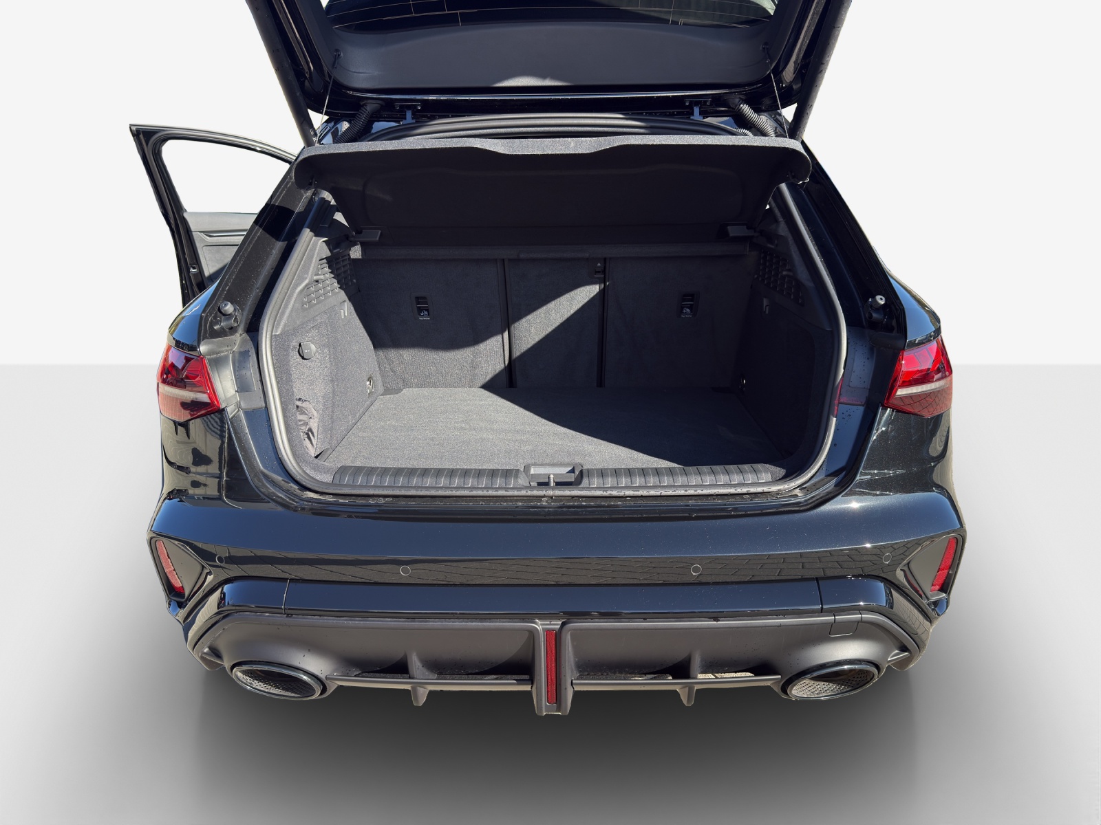 AUDI RS3 Sportback 2.5 TSI quattro S-tronic-image-12