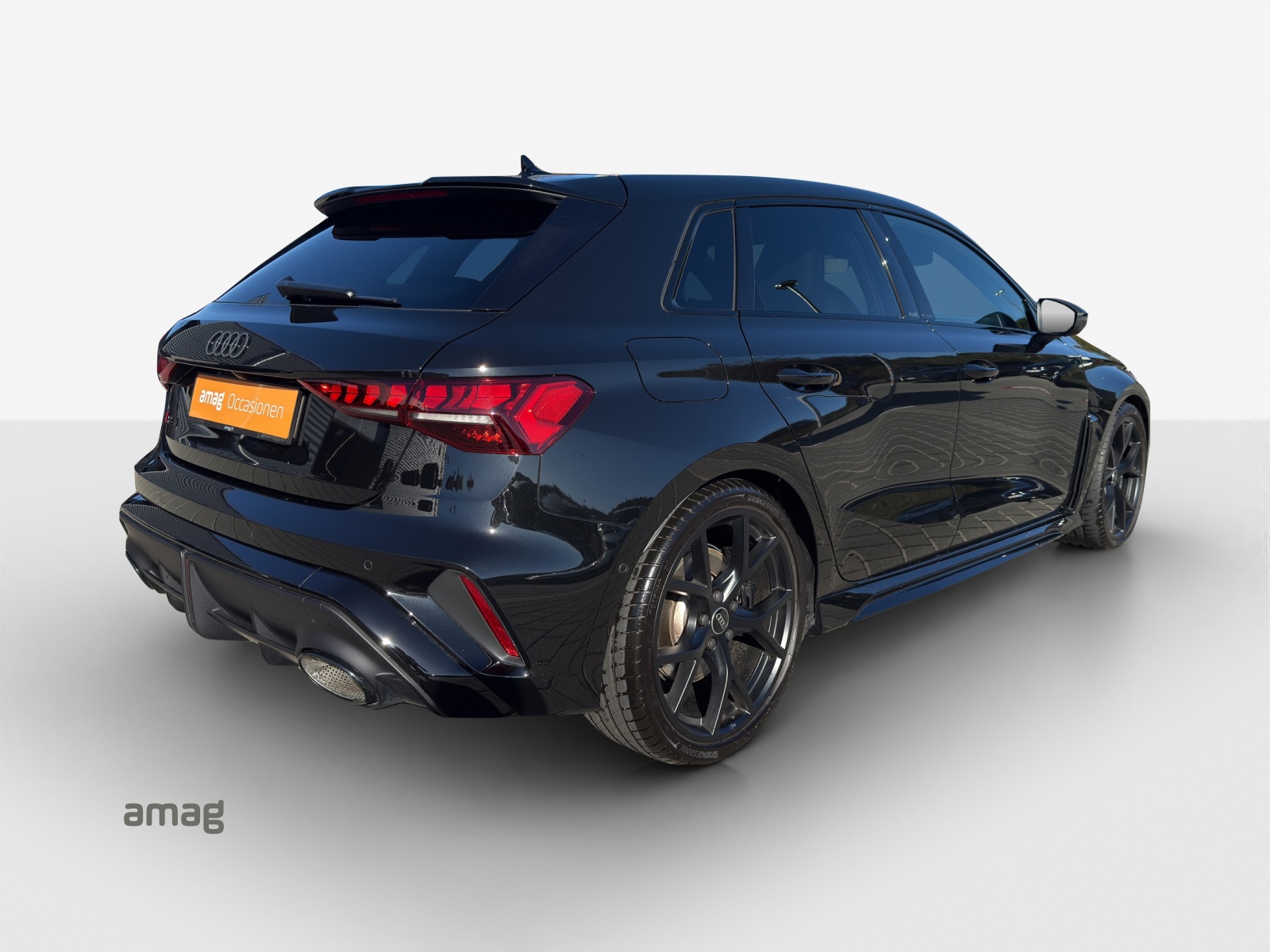 AUDI RS3 Sportback 2.5 TSI quattro S-tronic-image-4