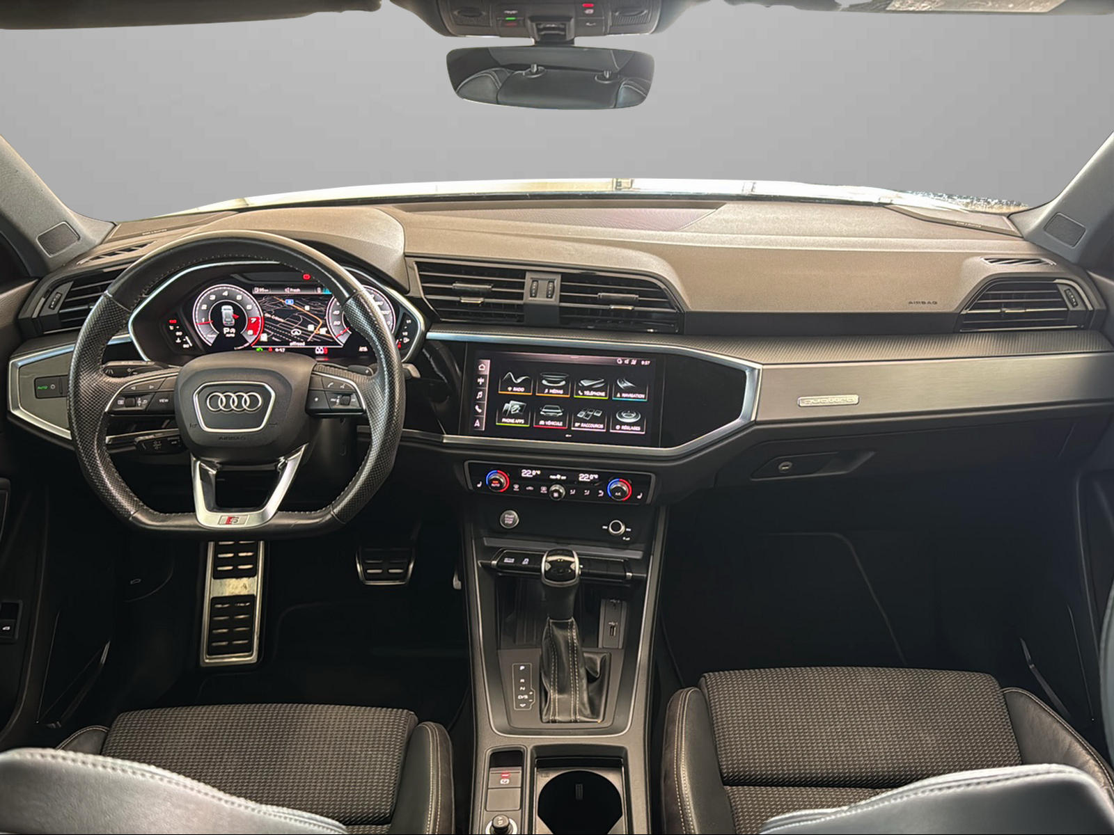AUDI Q3 40 TFSI S line quattro S-tronic-image-12