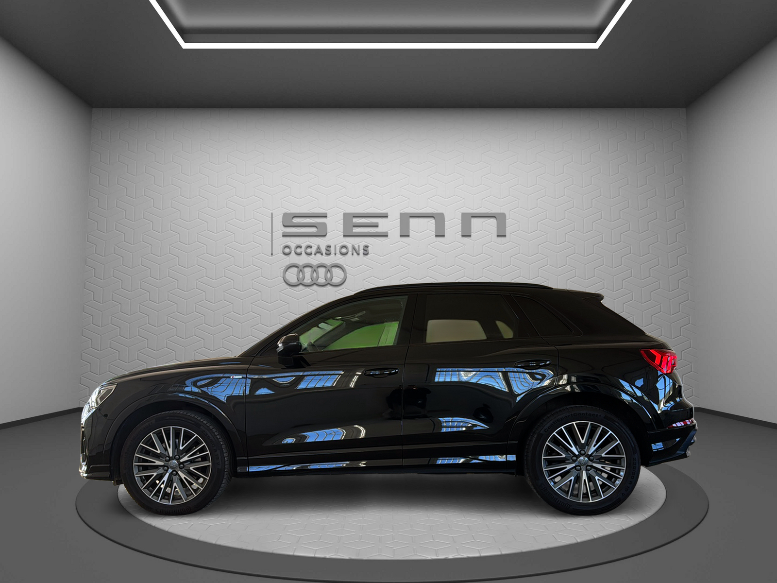 AUDI Q3 40 TFSI S line quattro S-tronic-image-2